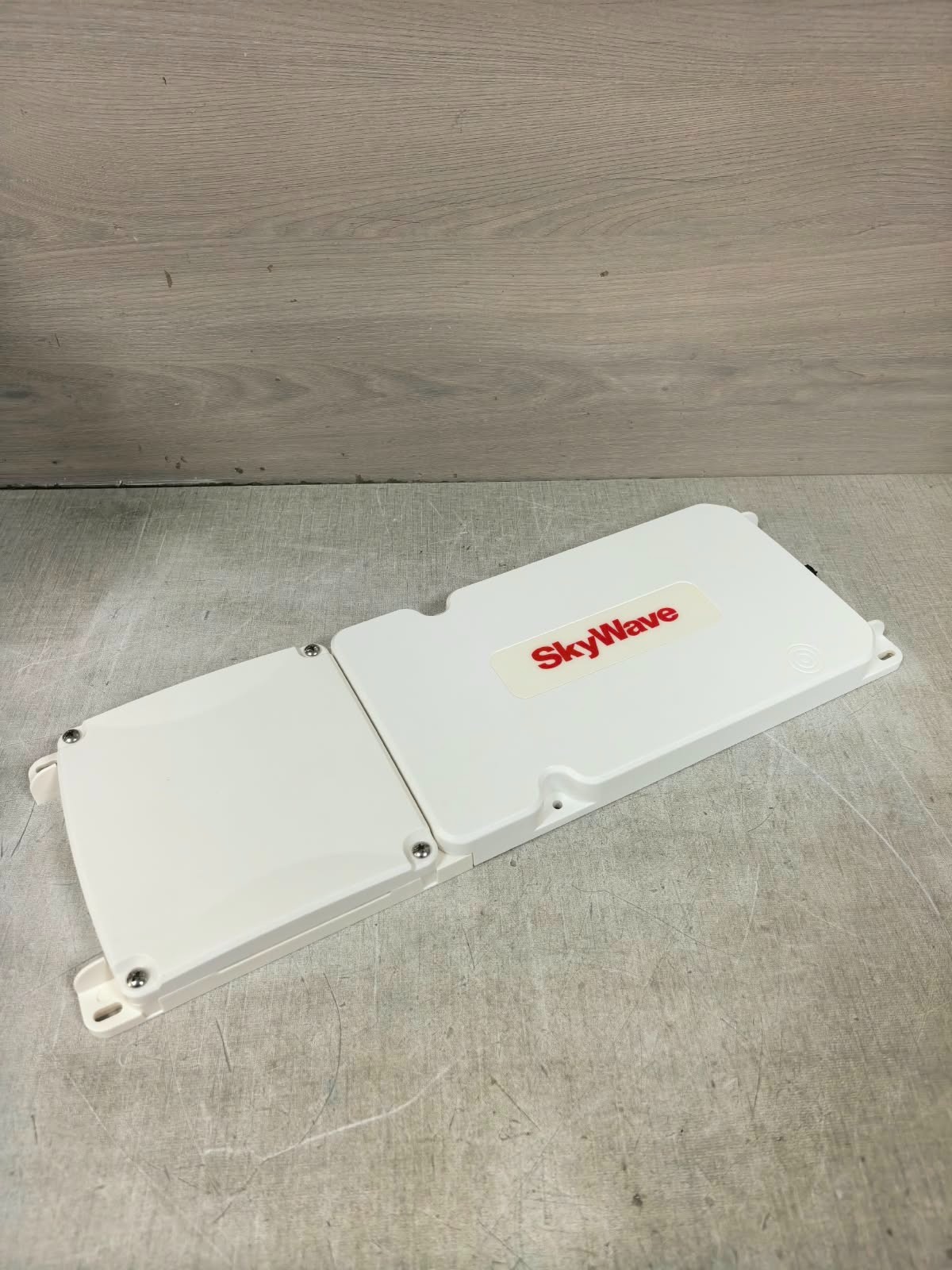 SKYWAVE IDP-800 SKYWAVE IDP-800 LI/FES TERMINAL SERIES 4