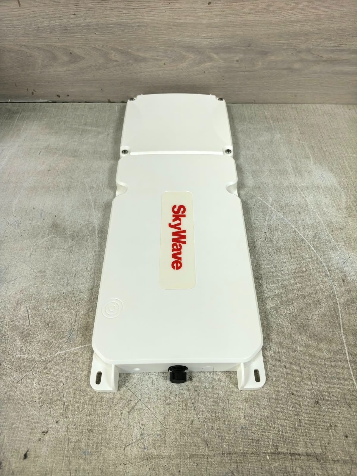 SKYWAVE IDP-800 SKYWAVE IDP-800 LI/FES TERMINAL SERIES 8