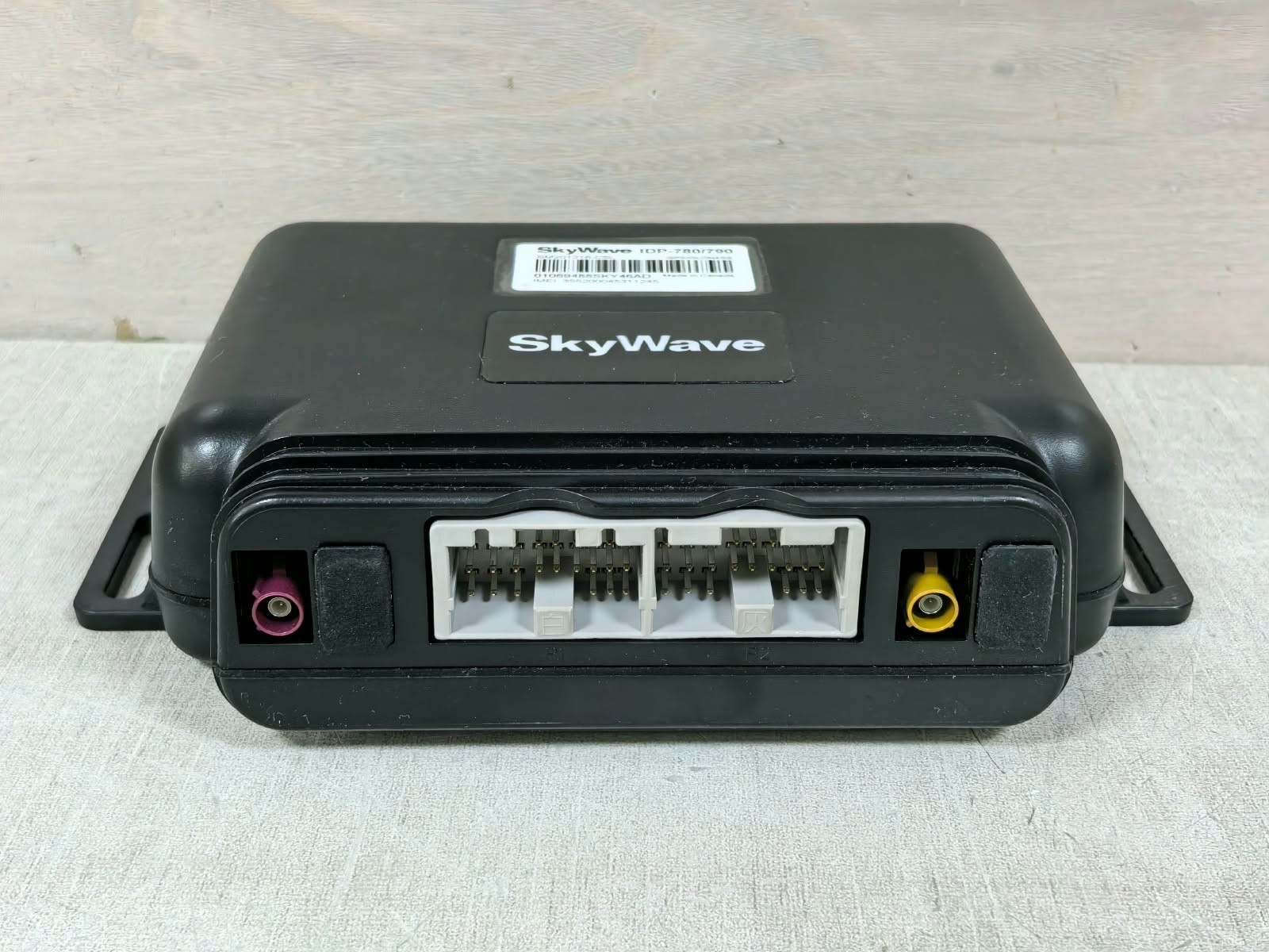 SKYWAVE IDP-780/790 SKYWAVE IDP-780/790 GPS/GLONASS 9-48VDC 5