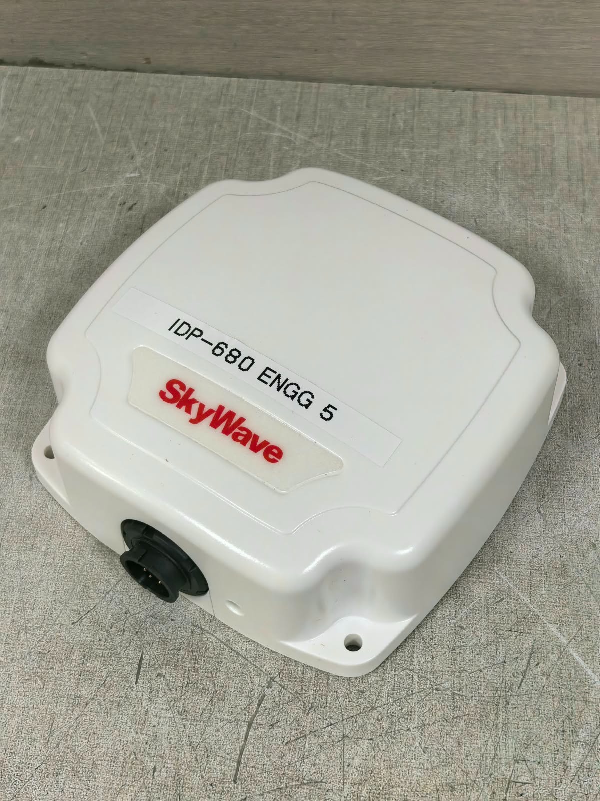 SKYWAVE IDP-680 SKYWAVE IDP-680 GPS/GLONASS 9-32VDC 5