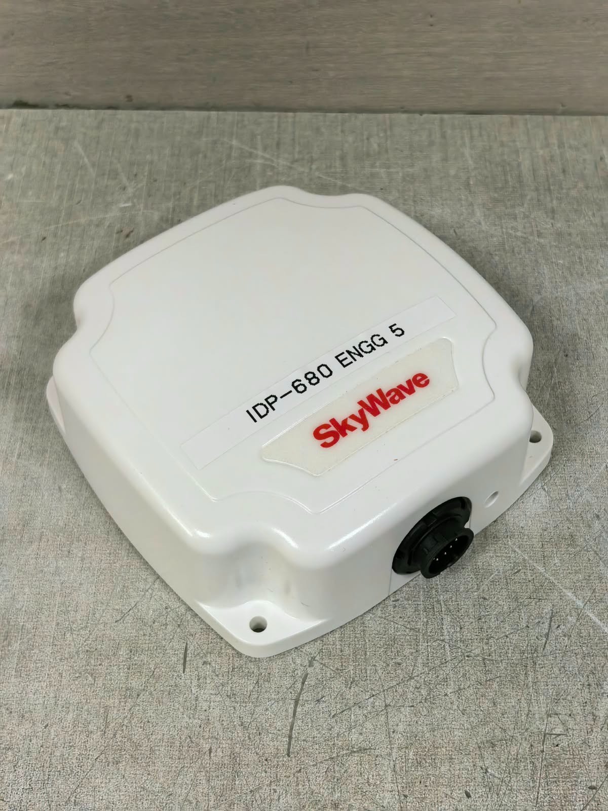 SKYWAVE IDP-680 SKYWAVE IDP-680 GPS/GLONASS 9-32VDC 6