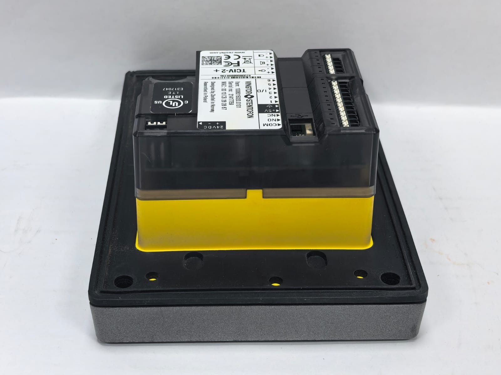 ZENITEL TCIV-2+ ZENITEL TCIV-2+ VINGTOR STENTOFON IP AND SIP VIDEO INTERCOM 9