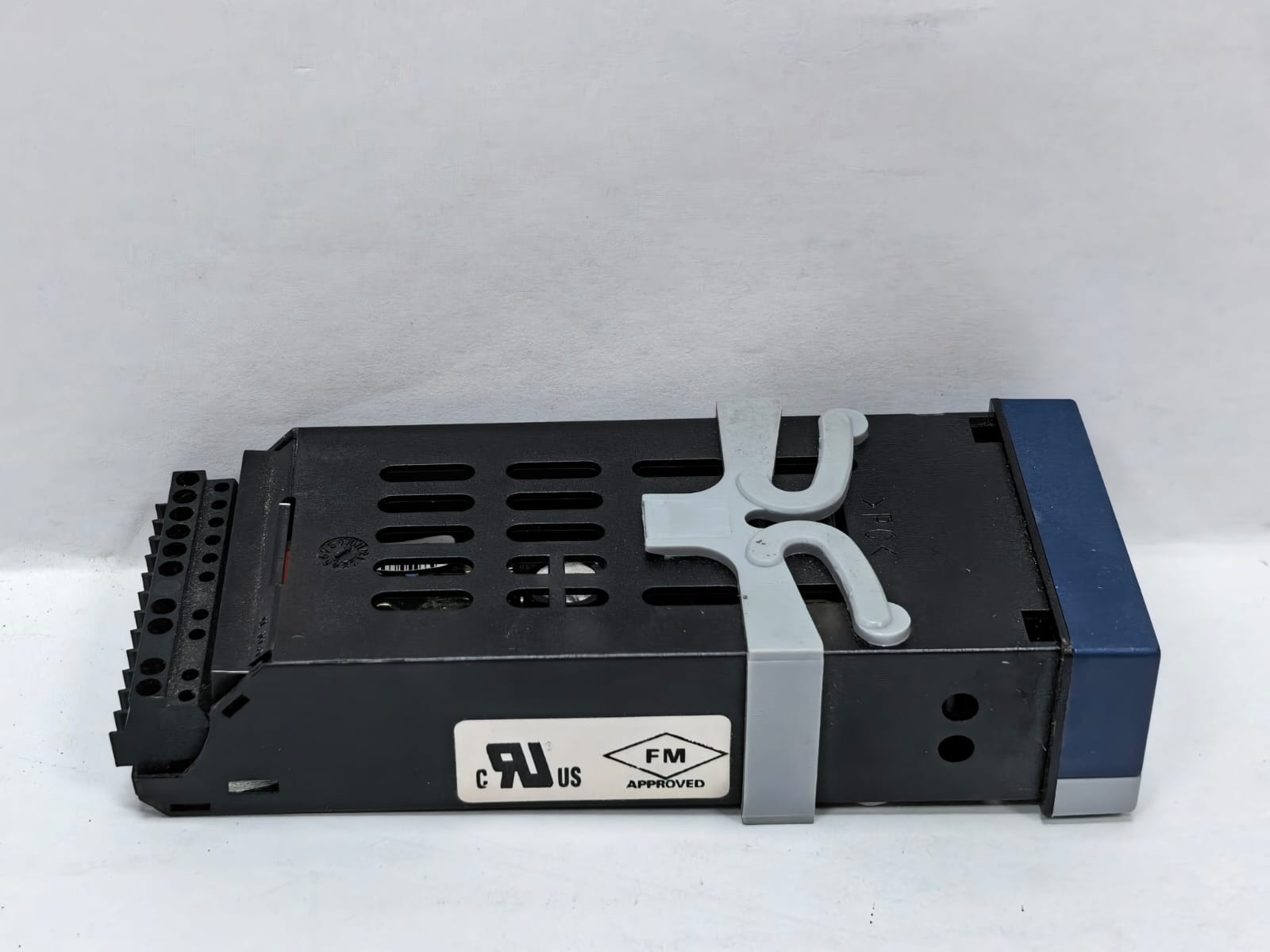 JUMO 702040/88-888-000-22/061210 JUMO ITRON 32 COMPACT CONTROLLER 702040/88-888-000-22/061210 5