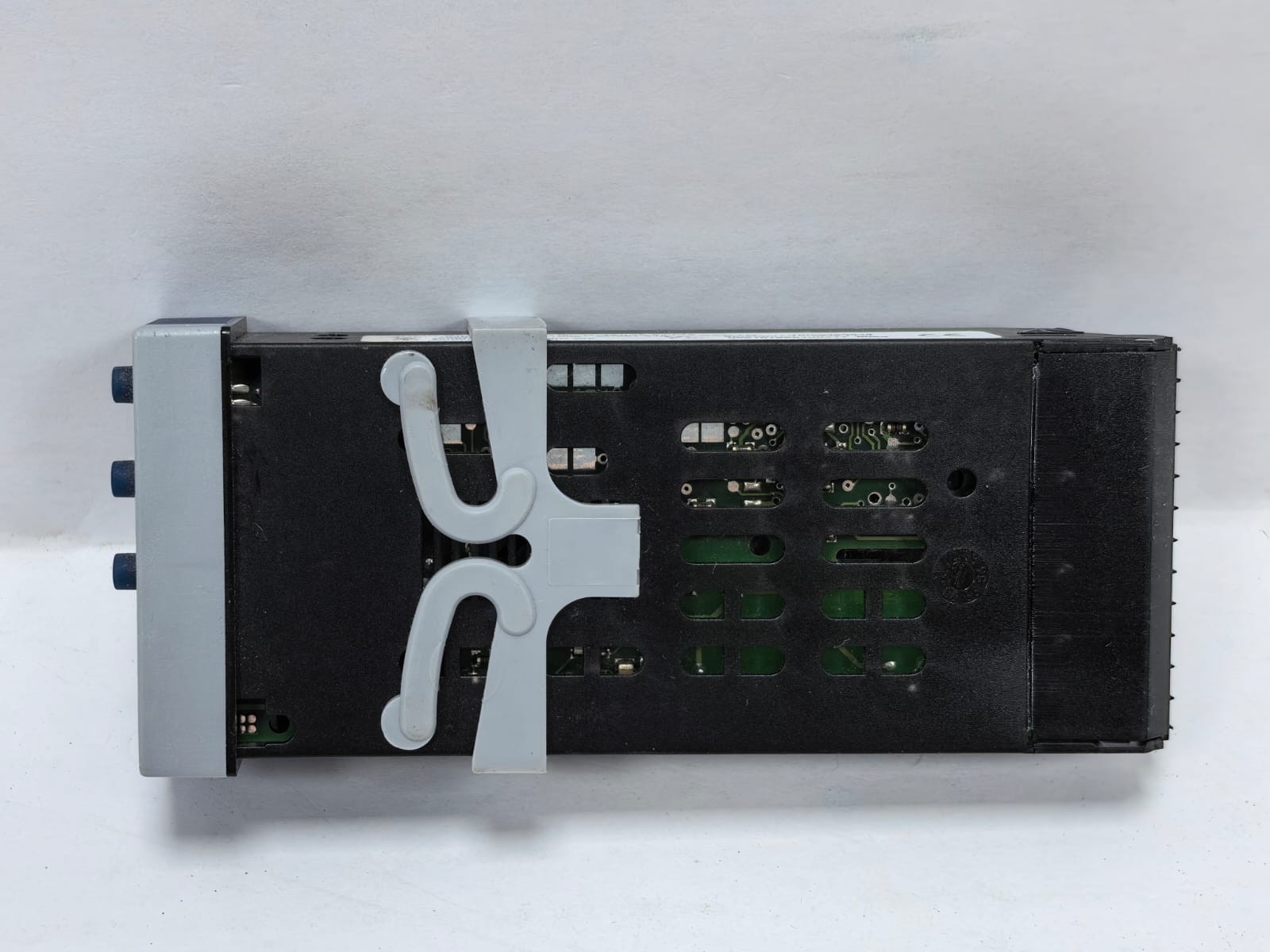 JUMO 702040/88-888-000-22/061210 JUMO ITRON 32 COMPACT CONTROLLER 702040/88-888-000-22/061210 7