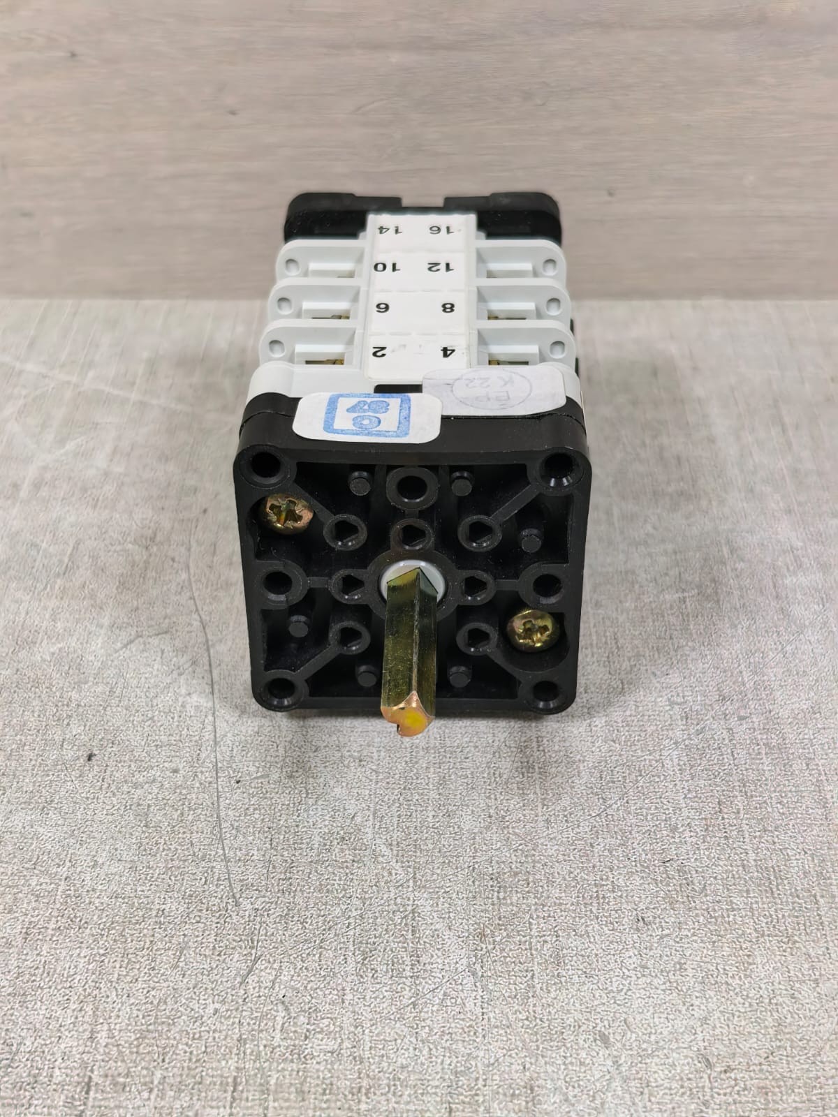 Entrelec 988786 VY20/S/124/KMB/PY48/SC6 ENTRELEC VY20 988786 VY20/S/124/KMB/PY48/SC6 ROTARY SWITCH 7