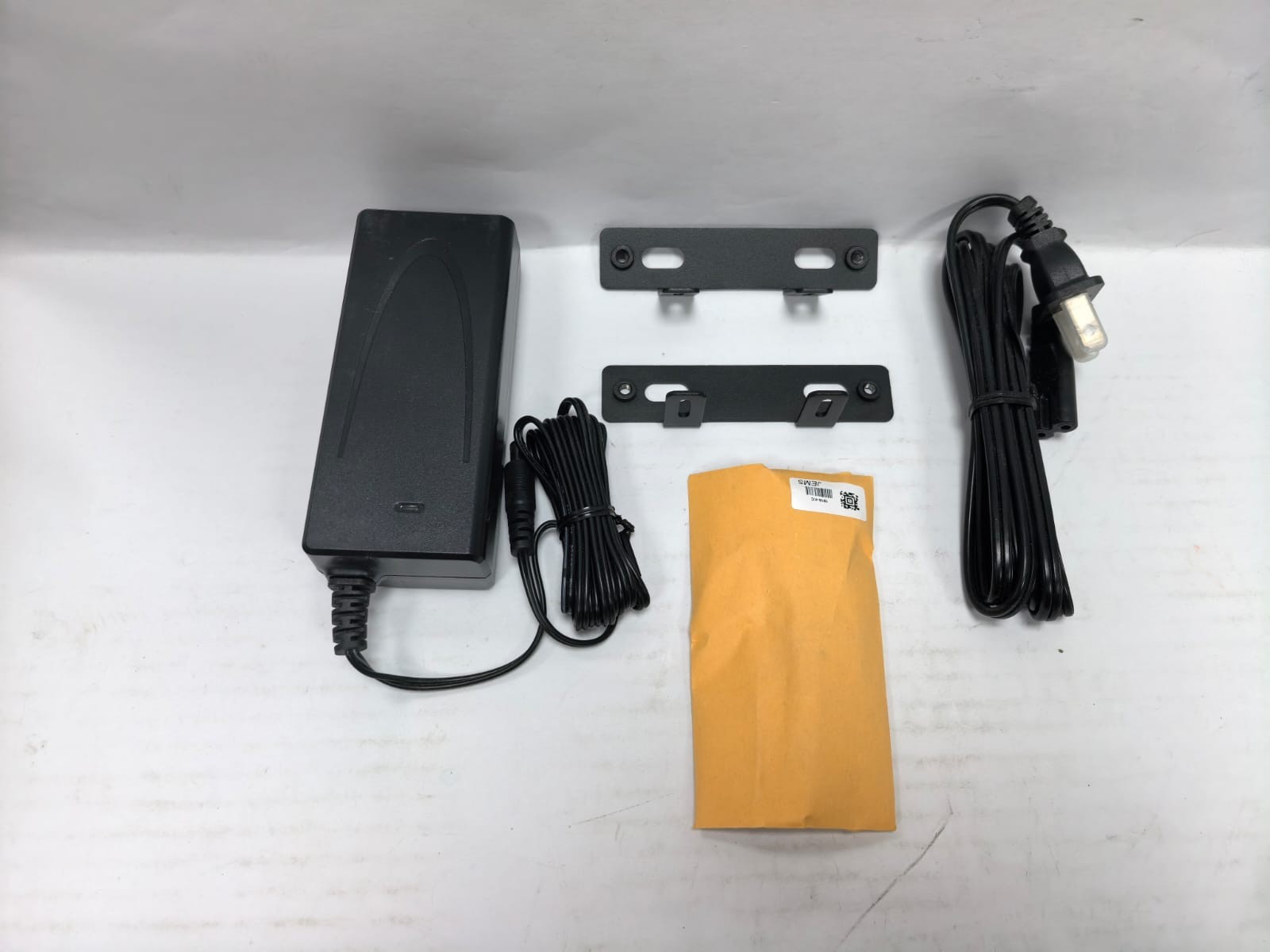 Crestron HD-RXC-4KZ-101 CRESTRON HD-RXC-4KZ-101 DM ESSENTIALS RECEIVER M202047002/6511815 9