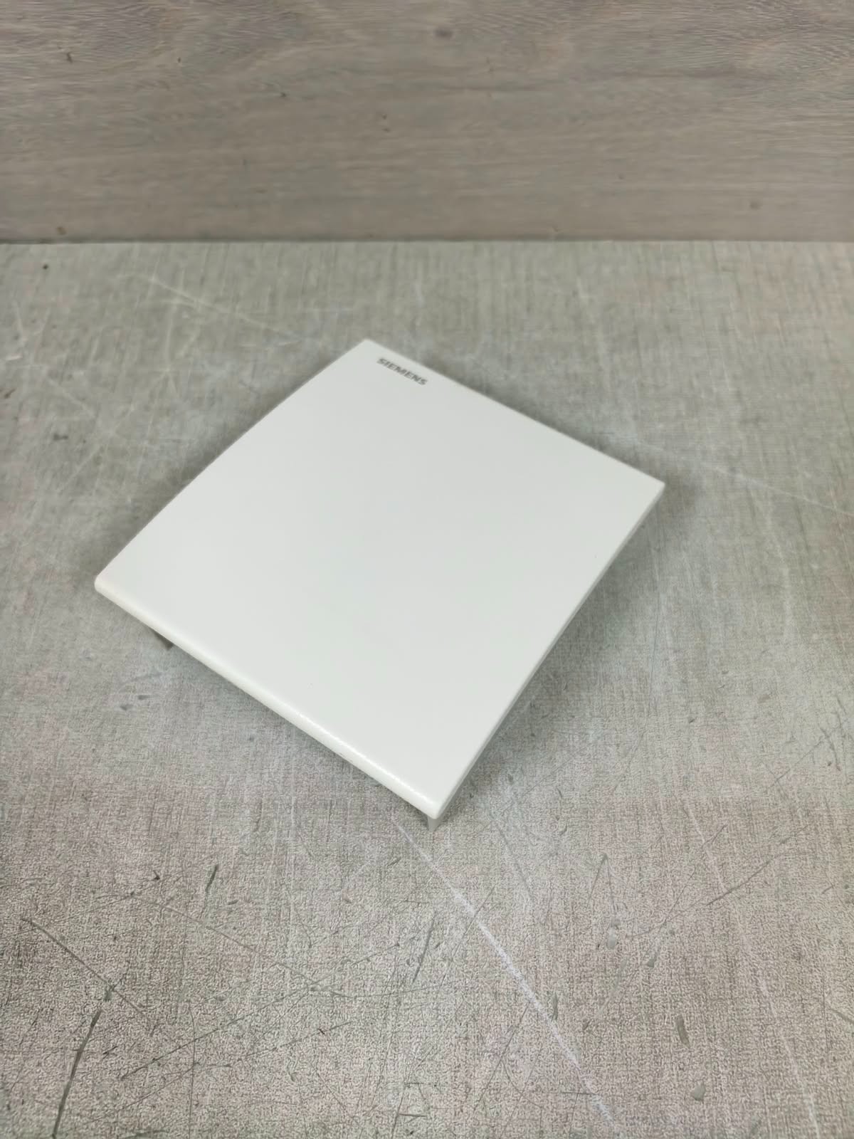 Siemens QFA2020 131202B SIEMENS QFA2020 131202B ROOM TEMPERATURE CONTROLLER 5