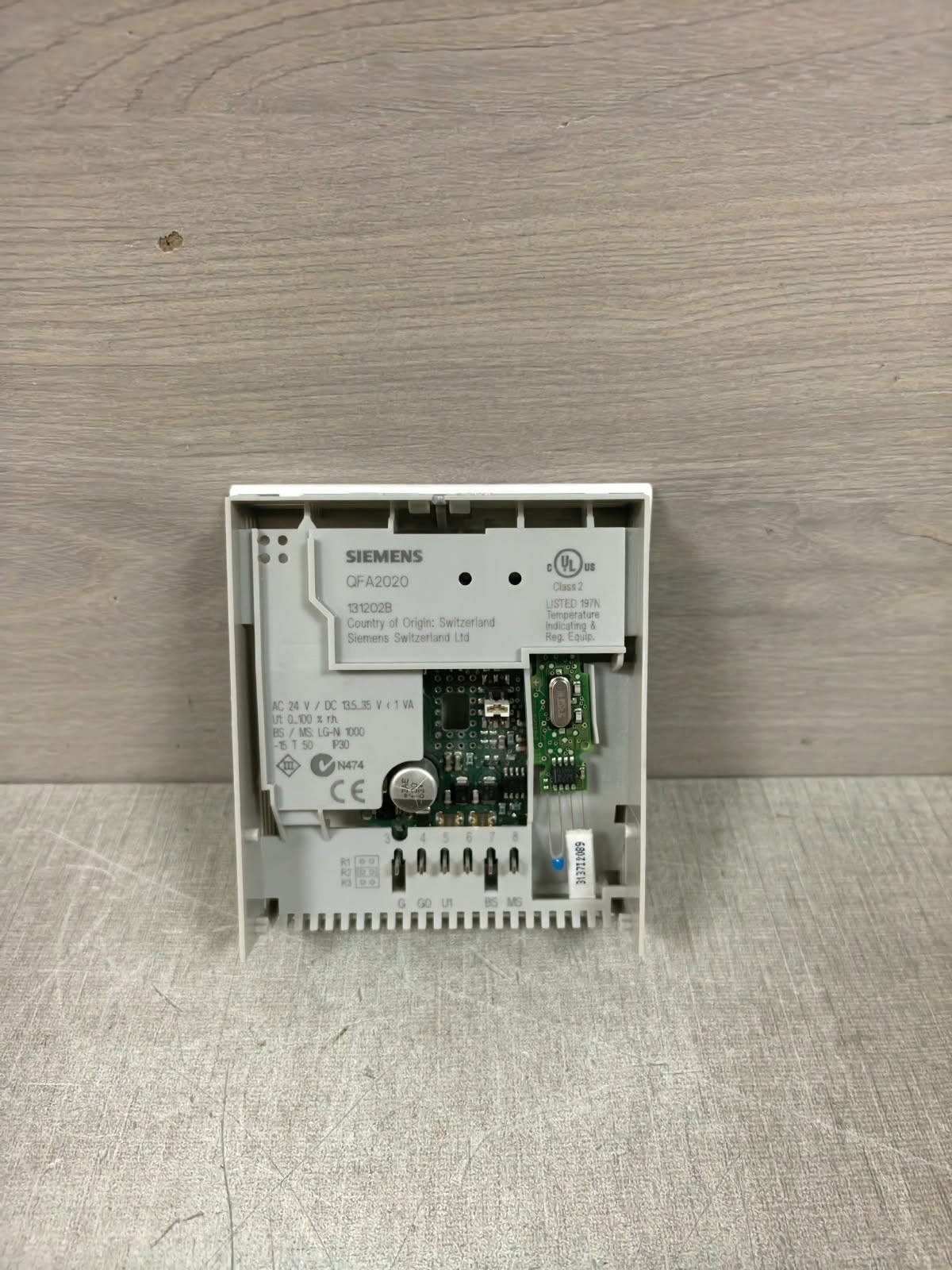 Siemens QFA2020 131202B SIEMENS QFA2020 131202B ROOM TEMPERATURE CONTROLLER 7
