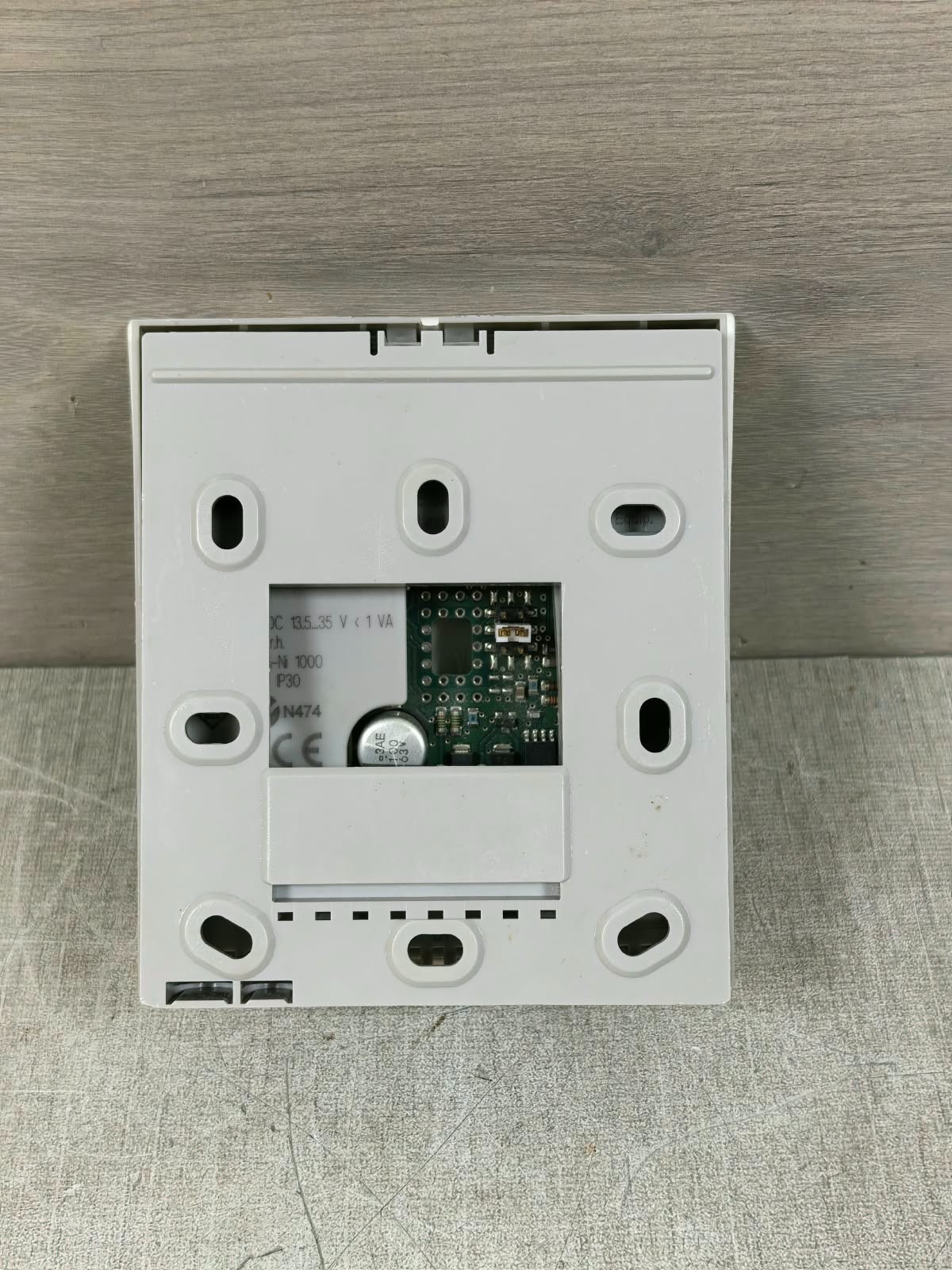 Siemens QFA2020 131202B SIEMENS QFA2020 131202B ROOM TEMPERATURE CONTROLLER 8