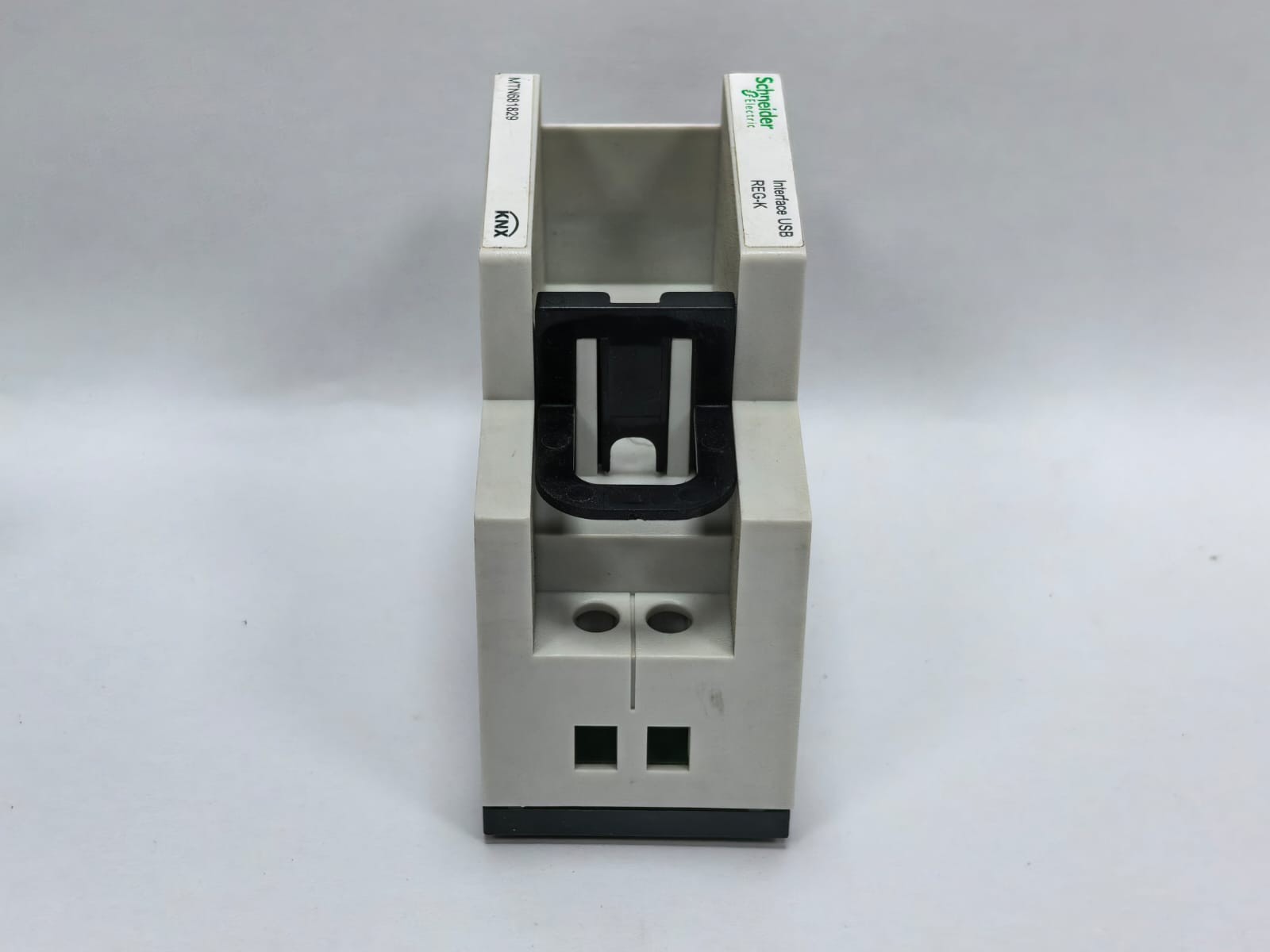 Schneider Electric MTN681829 SCHNEIDER ELECTRIC MTN681829 USB INTERFACE REG-K 5