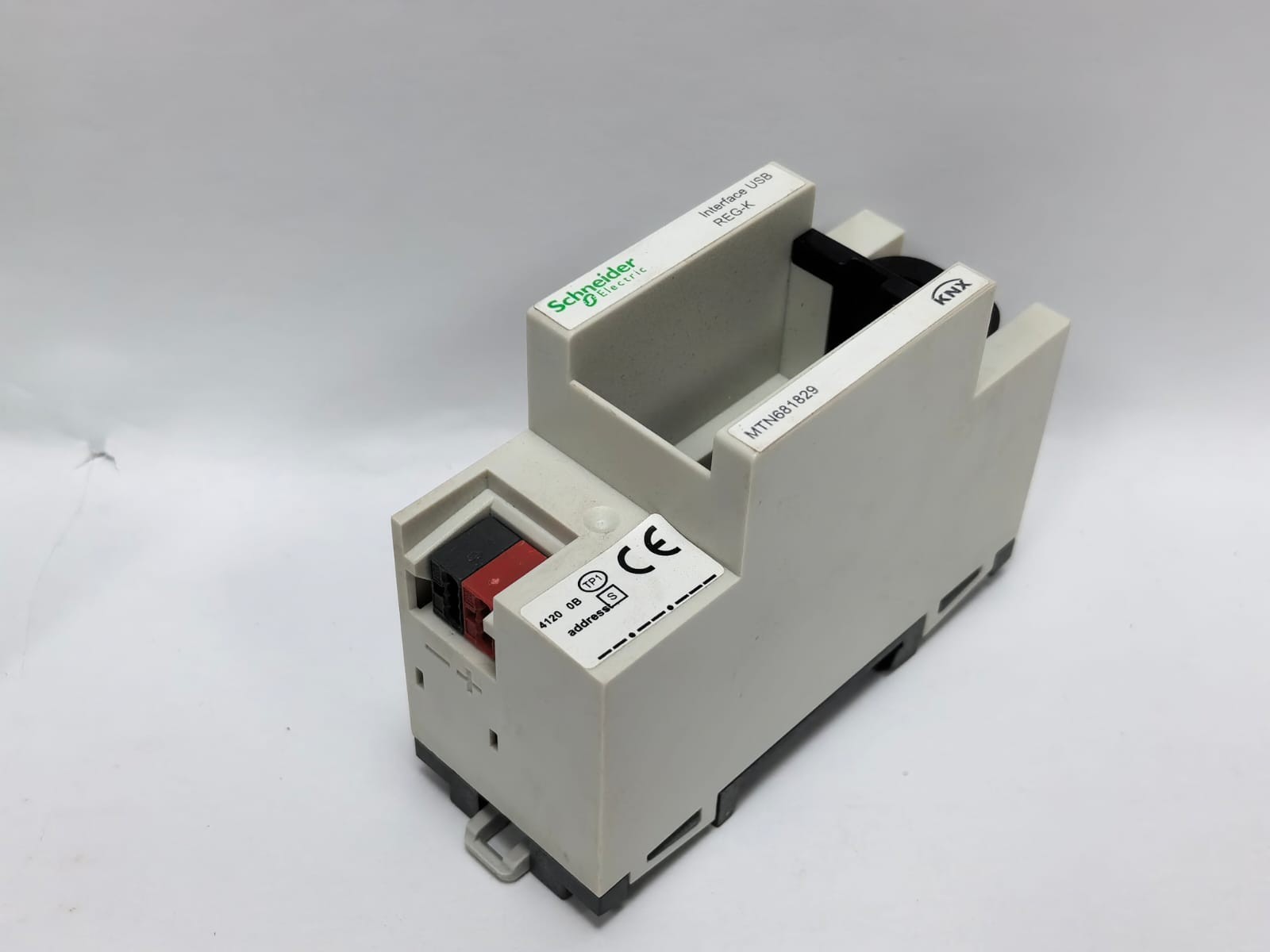 Schneider Electric MTN681829 SCHNEIDER ELECTRIC MTN681829 USB INTERFACE REG-K 10