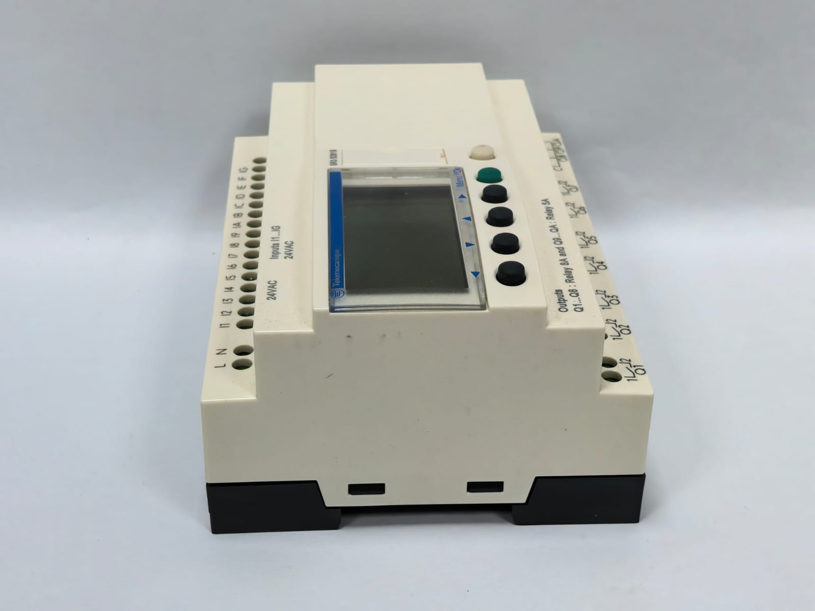 Schneider Electric SR3 B261B SCHNEIDER ELECTRIC SR3 B261B MODULAR SMART RELAY 8