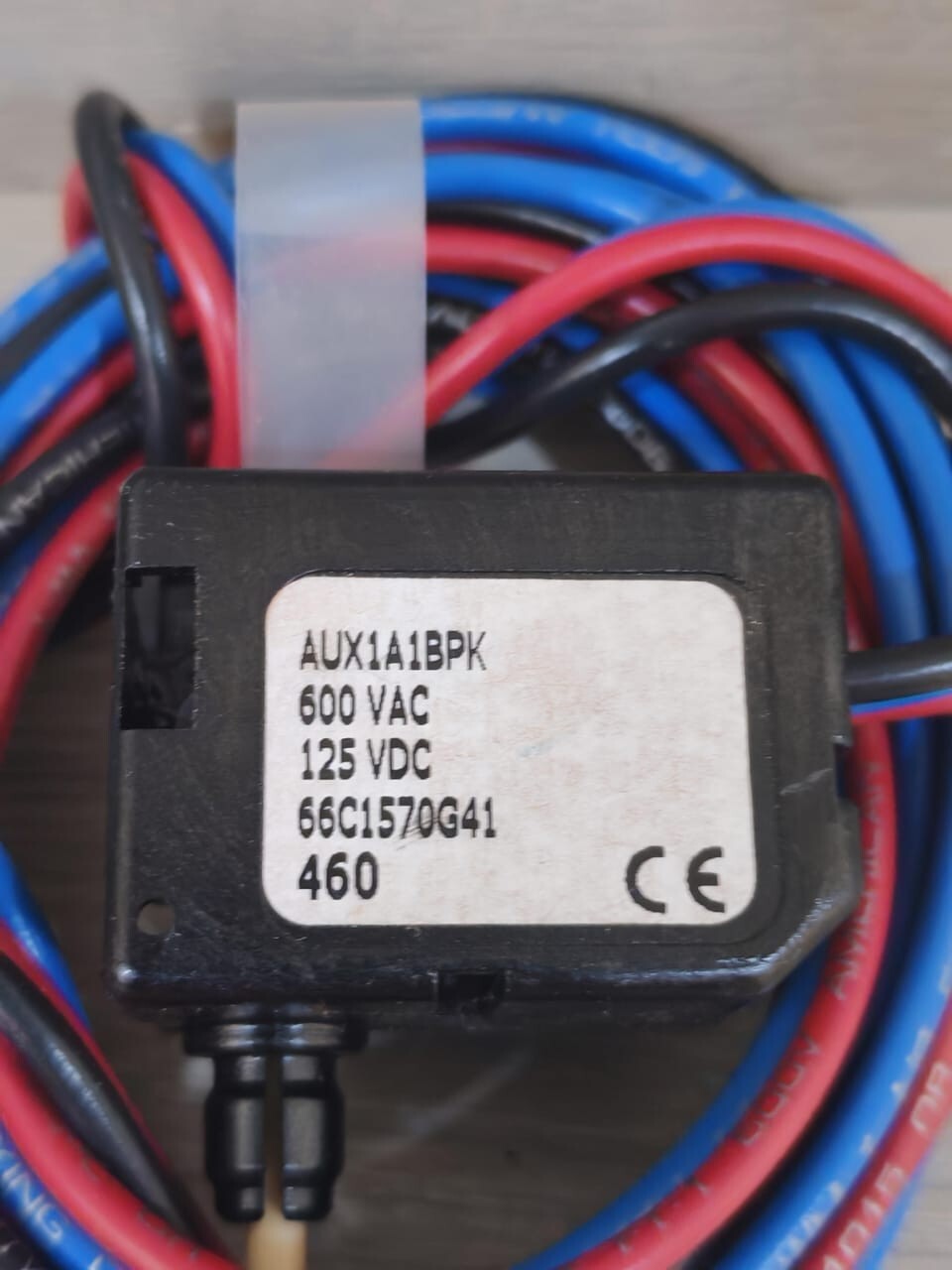EATON/CUTLER HAMMER 66C1570G41 EATON/CUTLER HAMMER AUX1A1BPK SINGLE AUX.SW.FOR TYPE E/J/L BREAKER 66C1570G41 3