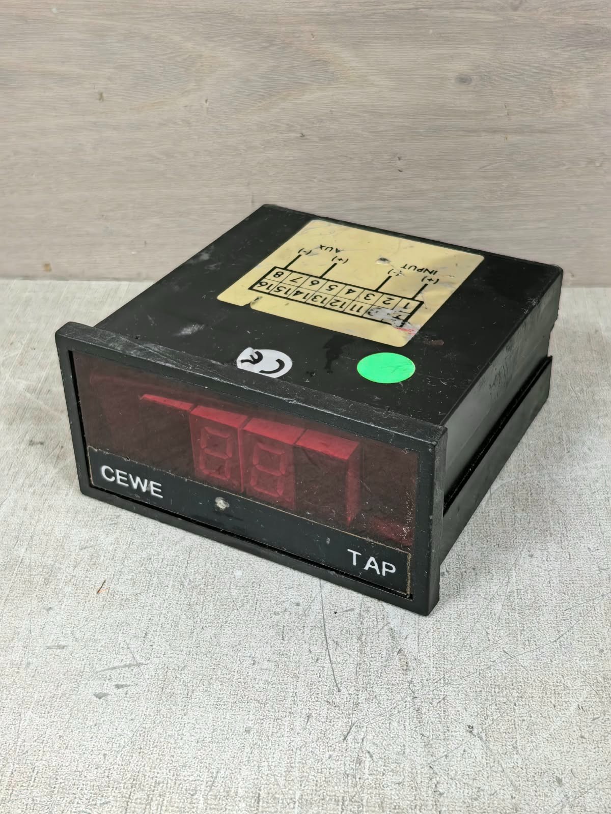 CEWE M300-AD4 CEWE M300-AD4 DIGITAL PANEL METER DC 88-132V 2