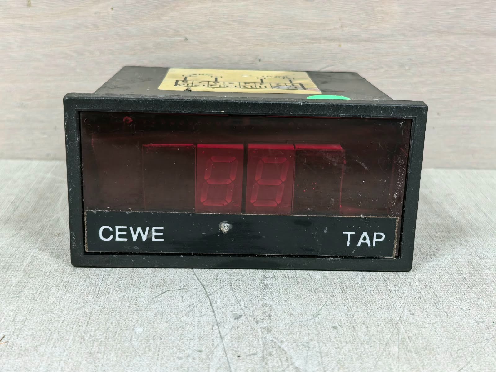 CEWE M300-AD4 CEWE M300-AD4 DIGITAL PANEL METER DC 88-132V 1