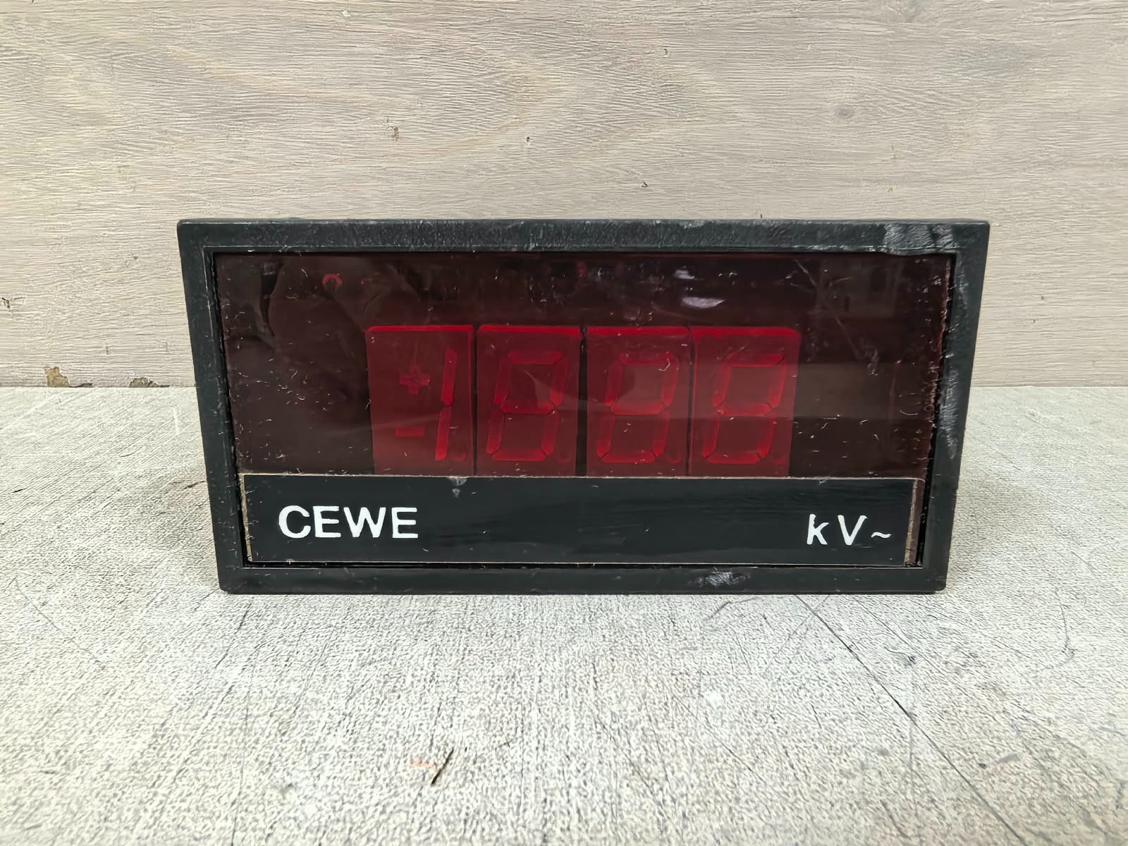 CEWE M300-VAD CEWE M300-VAD DIGITAL PANEL METER 0-138VAC -TRIED & TESTED 1