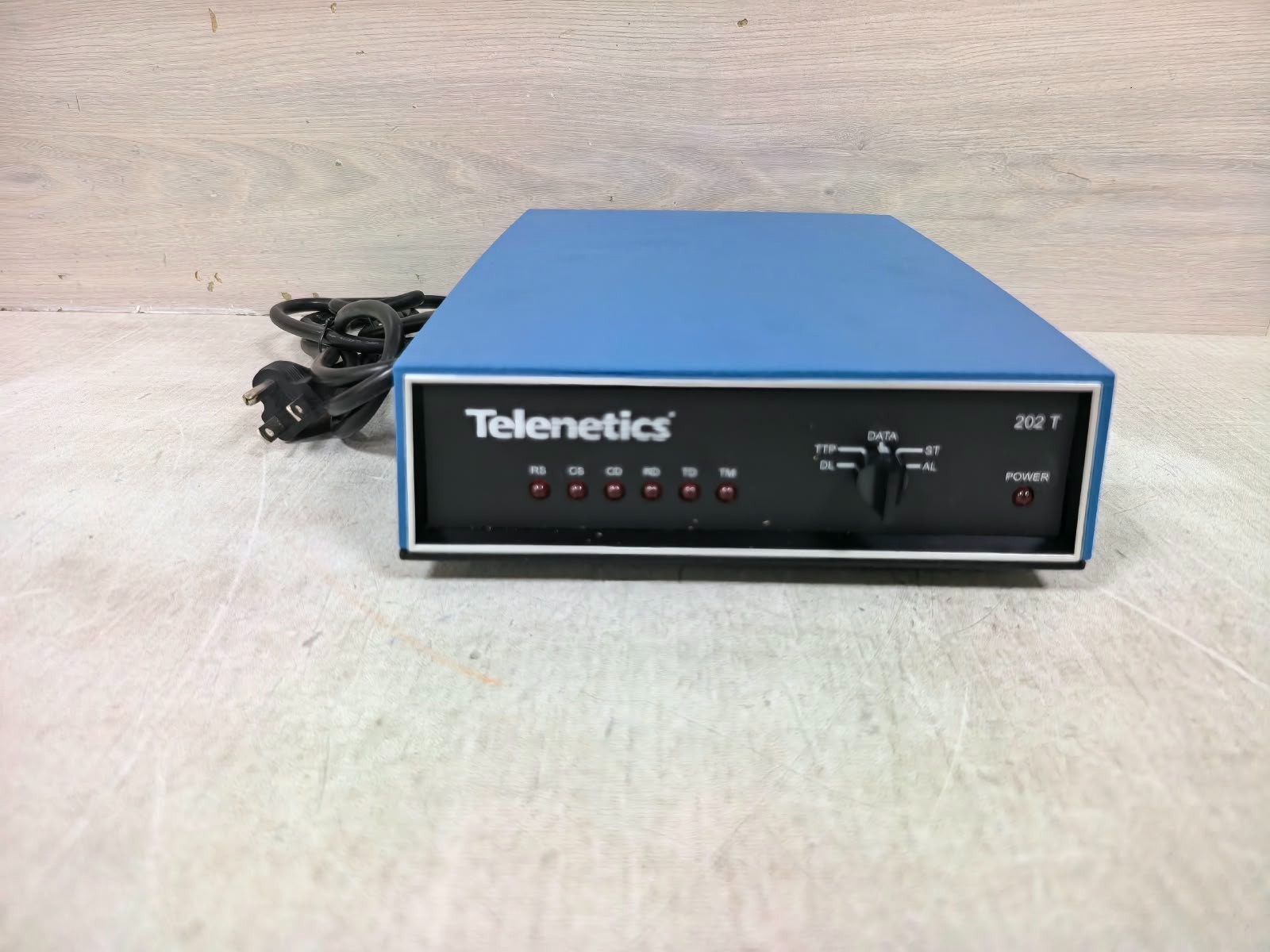 TELENETICS MOT202TSA 0053-0119-001 REV.G TELENETICS MOT202TSA 0053-0119-001 REV.G MODEM 2