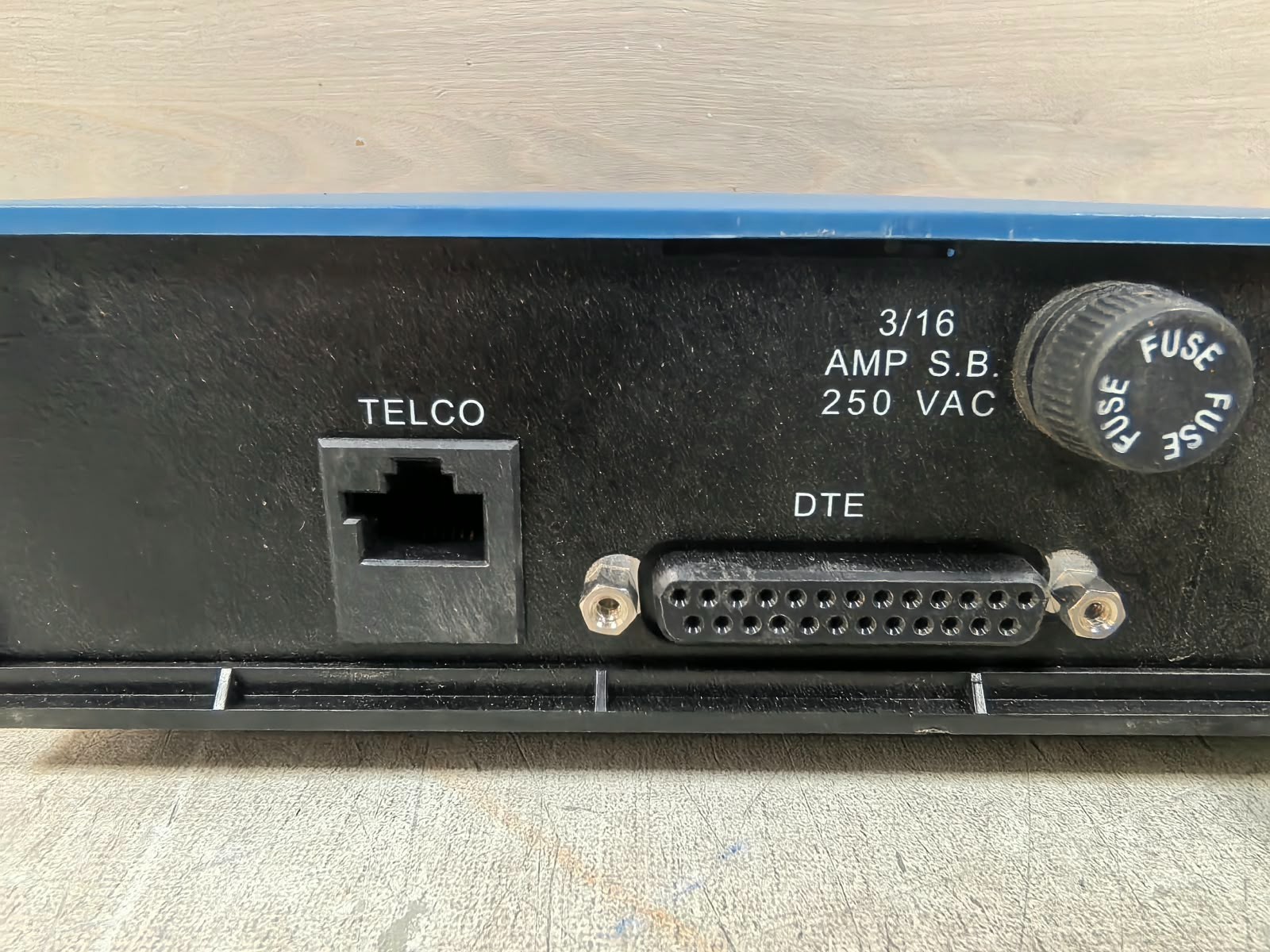 TELENETICS MOT202TSA 0053-0119-001 REV.G TELENETICS MOT202TSA 0053-0119-001 REV.G MODEM 9