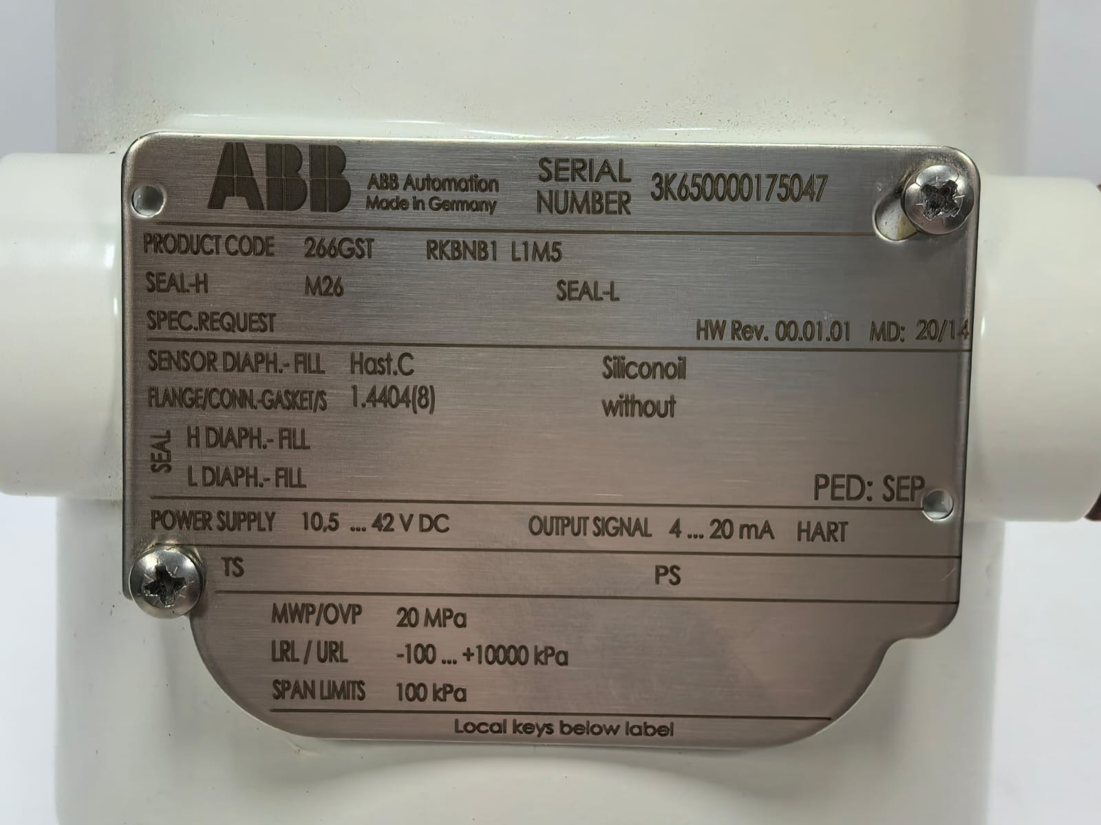 ABB 266GST RKBNB1 L1M5 ABB 266GST RKBNB1 L1M5 GAUGE PRESSURE TRANSMITTER 4