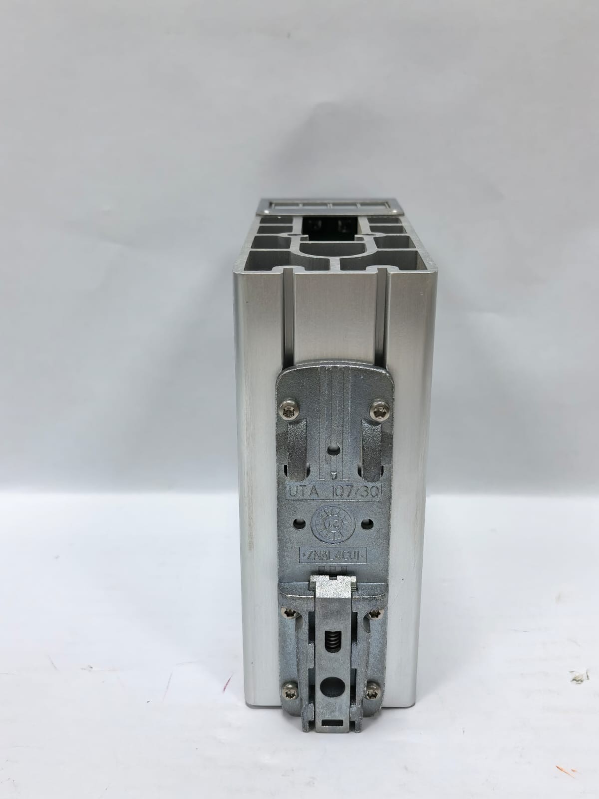Phoenix Contact 2907719 PHOENIX CONTACT QUINT4-DIODE/12-24DC/2X20/1X40 REDUNDANCY MODULE 2907719 8