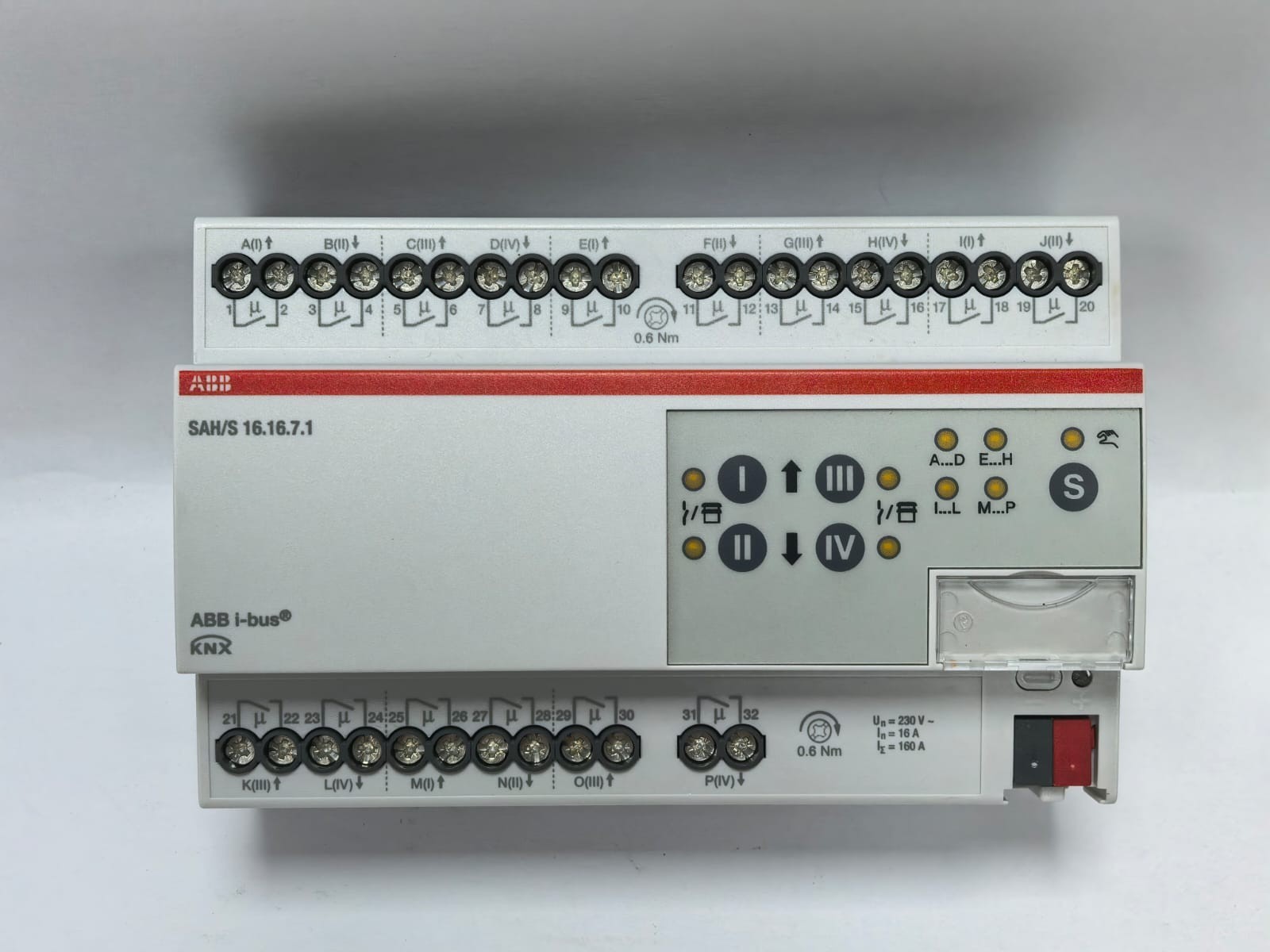 ABB 2CDG110251R0011 ABB 2CDG110251R0011 SWITCH ACTUATOR SAH/S16.16.7.1 2