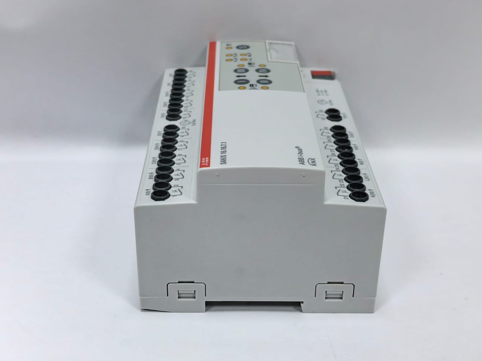 ABB 2CDG110251R0011 ABB 2CDG110251R0011 SWITCH ACTUATOR SAH/S16.16.7.1 5