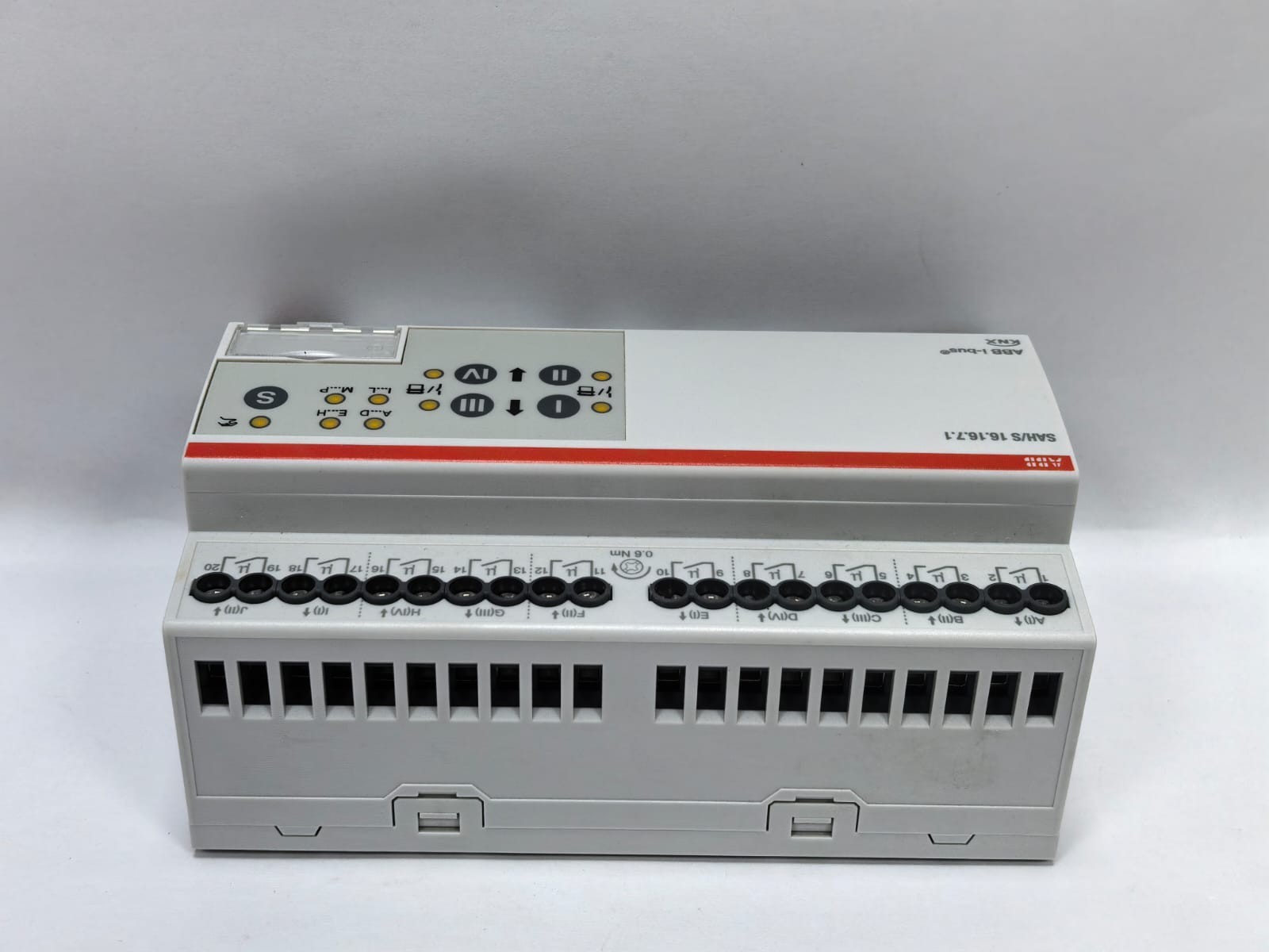 ABB 2CDG110251R0011 ABB 2CDG110251R0011 SWITCH ACTUATOR SAH/S16.16.7.1 6