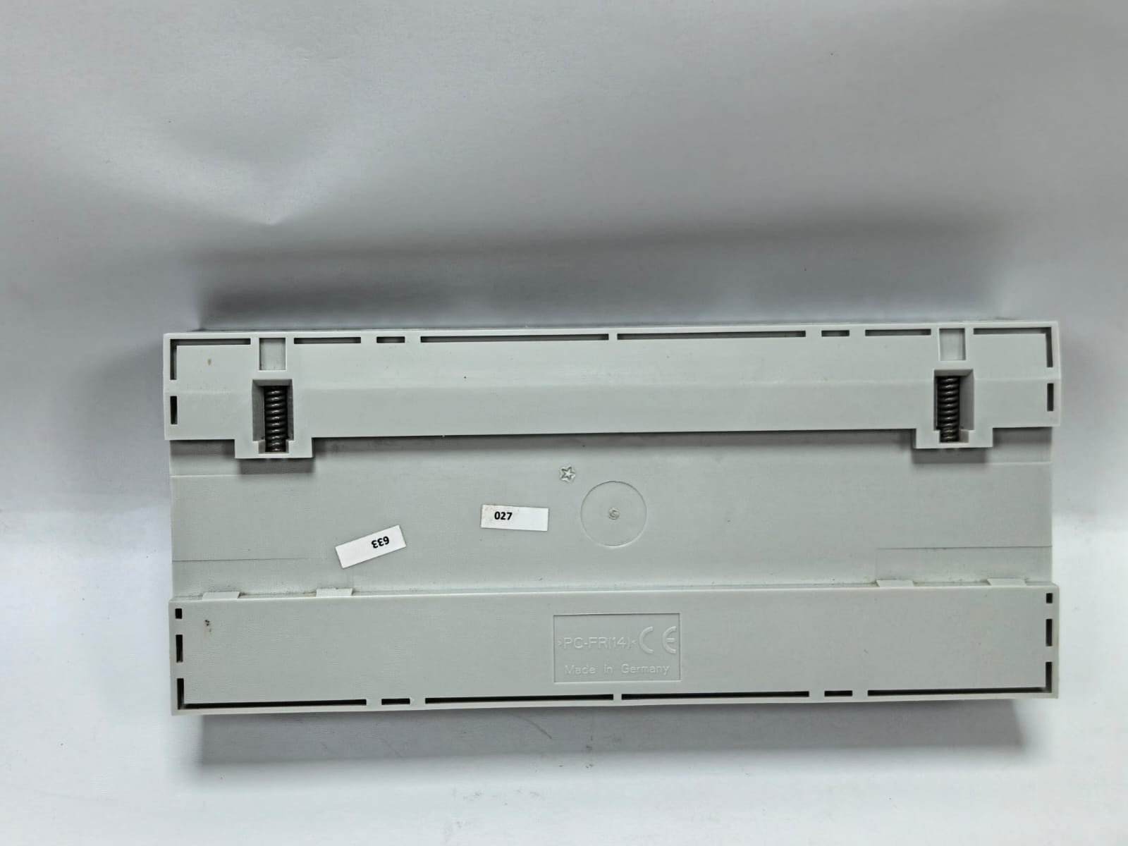 ABB 2CDG110268R0011 ABB 2CDG110268R0011 SWITCH ACTUATOR SA/S12.16.5.2 9