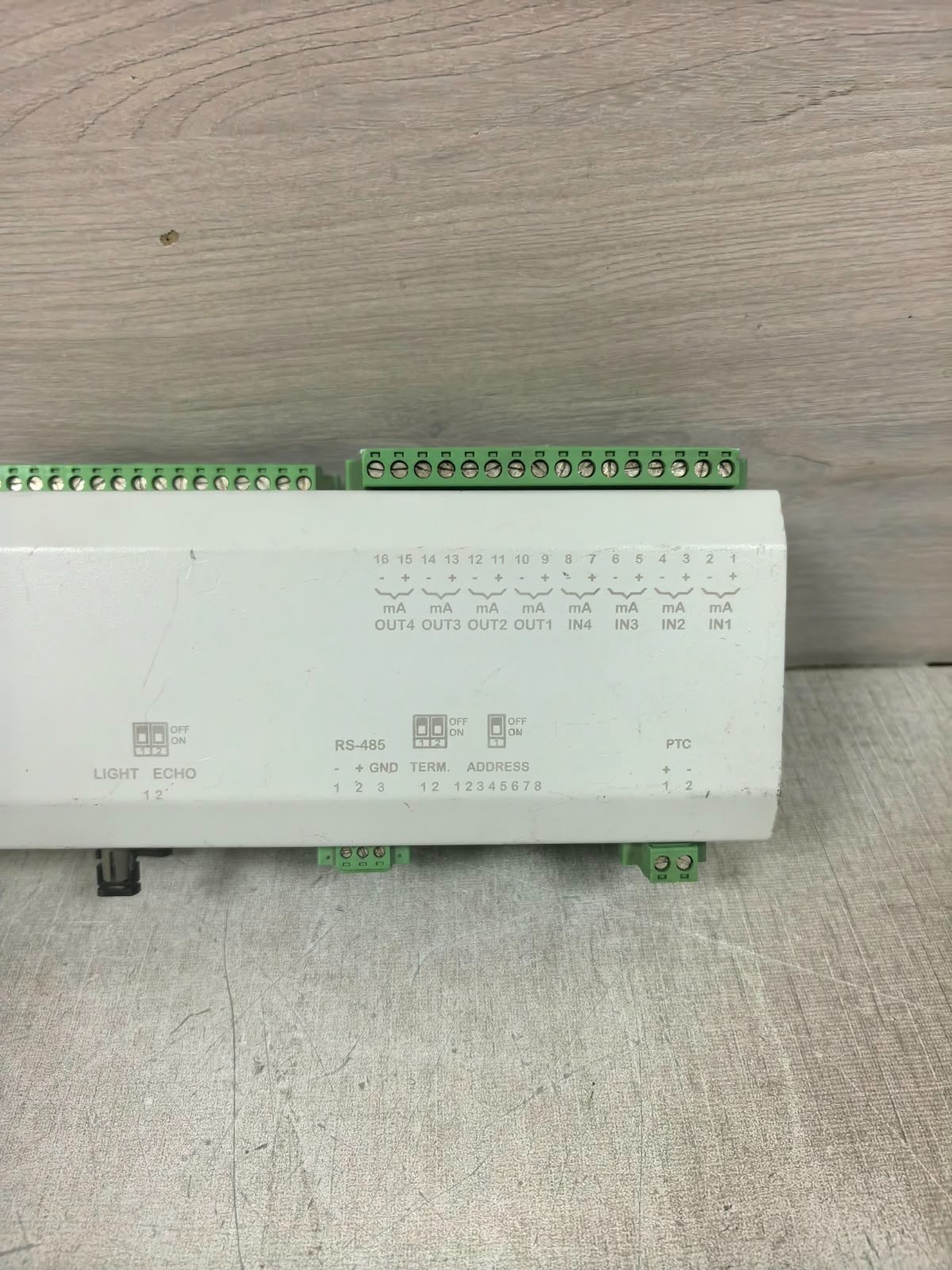 Schneider Electric VIO12AD SCHNEIDER ELECTRIC VIO12AD RTD INPUT MODULE 48-230VAC/DC 4