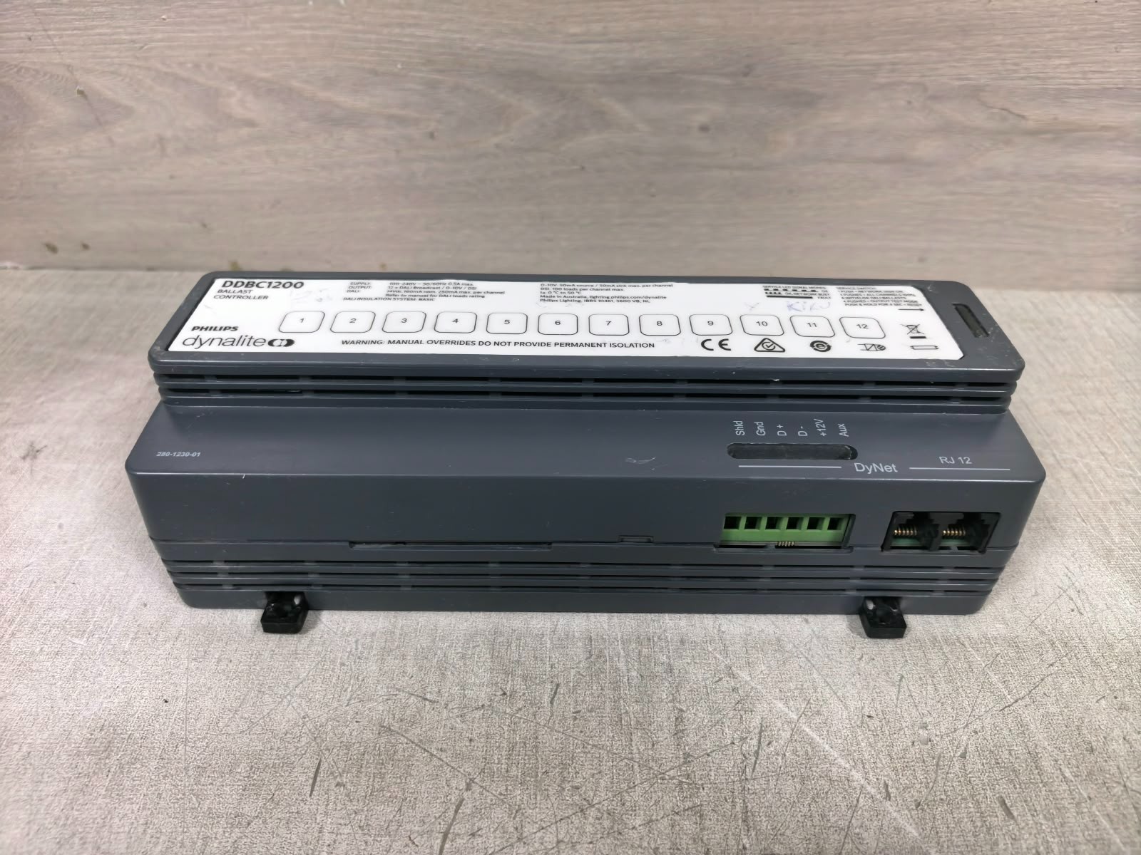 PHILIPS DYNALITE DDBC1200 PHILIPS DYNALITE DDBC1200 BALLAST CONTROLLER 100-240V 9