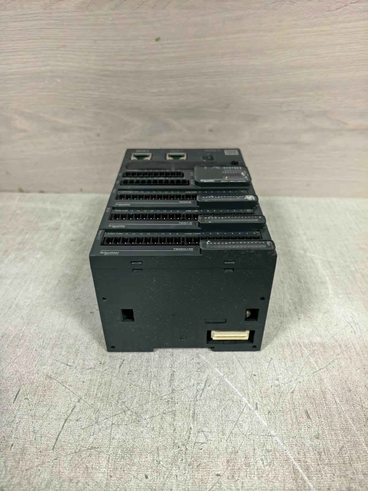 Schneider Electric TM221M16R SCHNEIDER ELECTRIC TM221M16R MODICON LOGIC CONTROLLER 6