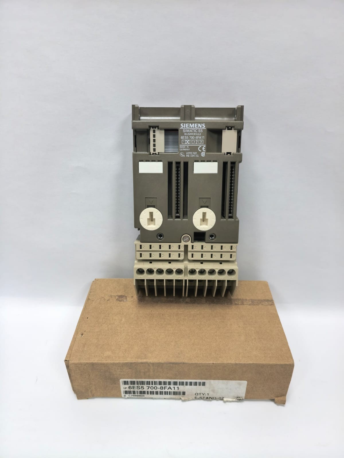 Siemens 6ES5 700-8FA11 SIEMENS 6ES5 700-8FA11 SIMATIC S5 BUSMODULE 1