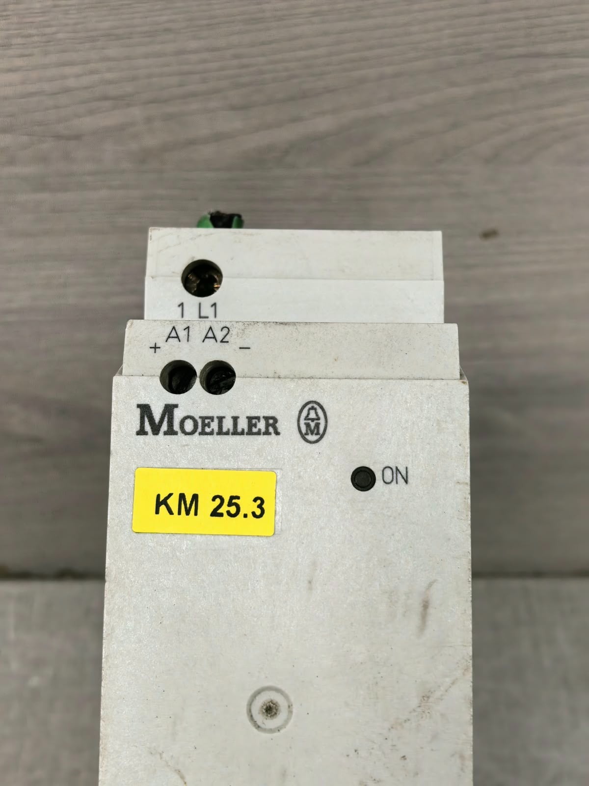 MOELLER DS4-140-030-H MOELLER DS4-140-030-H SEMICONDUCTOR CONTACTOR 480VAC 3