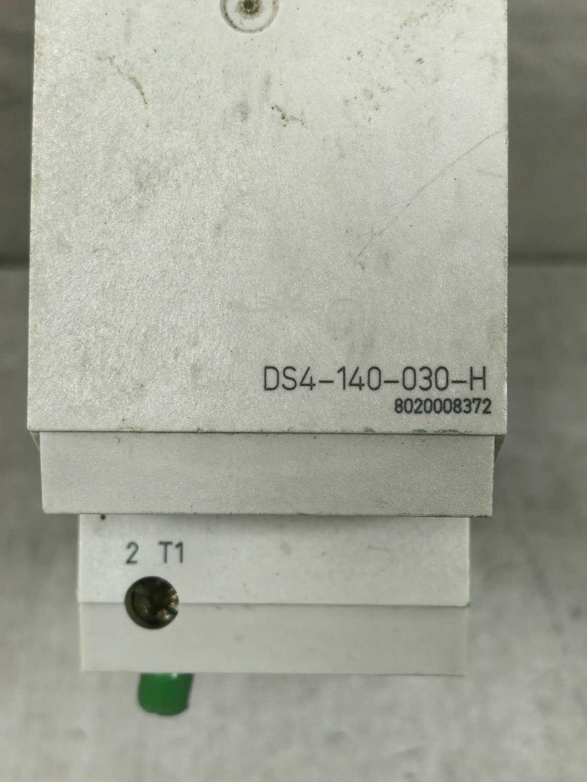MOELLER DS4-140-030-H MOELLER DS4-140-030-H SEMICONDUCTOR CONTACTOR 480VAC 5