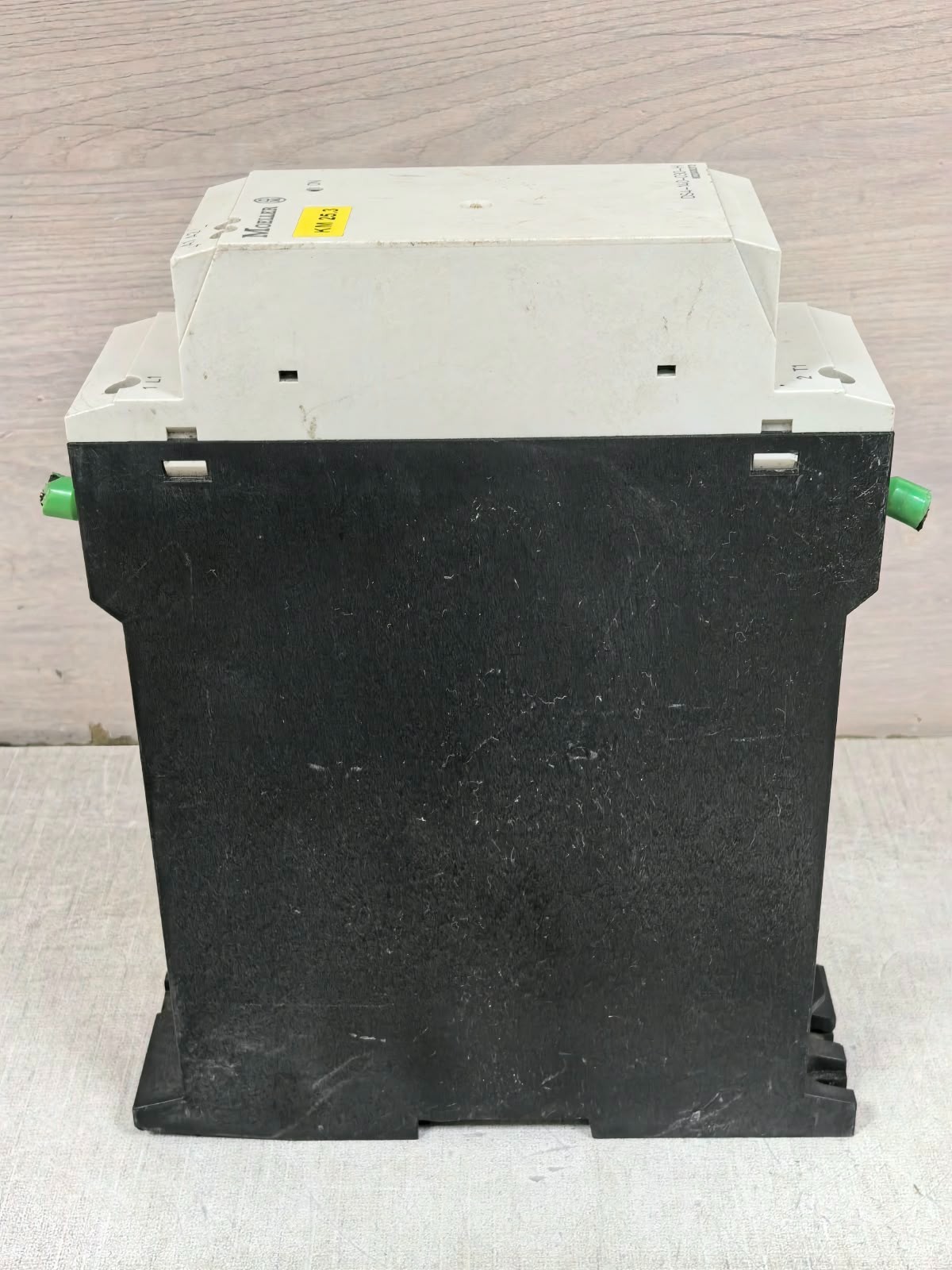 MOELLER DS4-140-030-H MOELLER DS4-140-030-H SEMICONDUCTOR CONTACTOR 480VAC 10