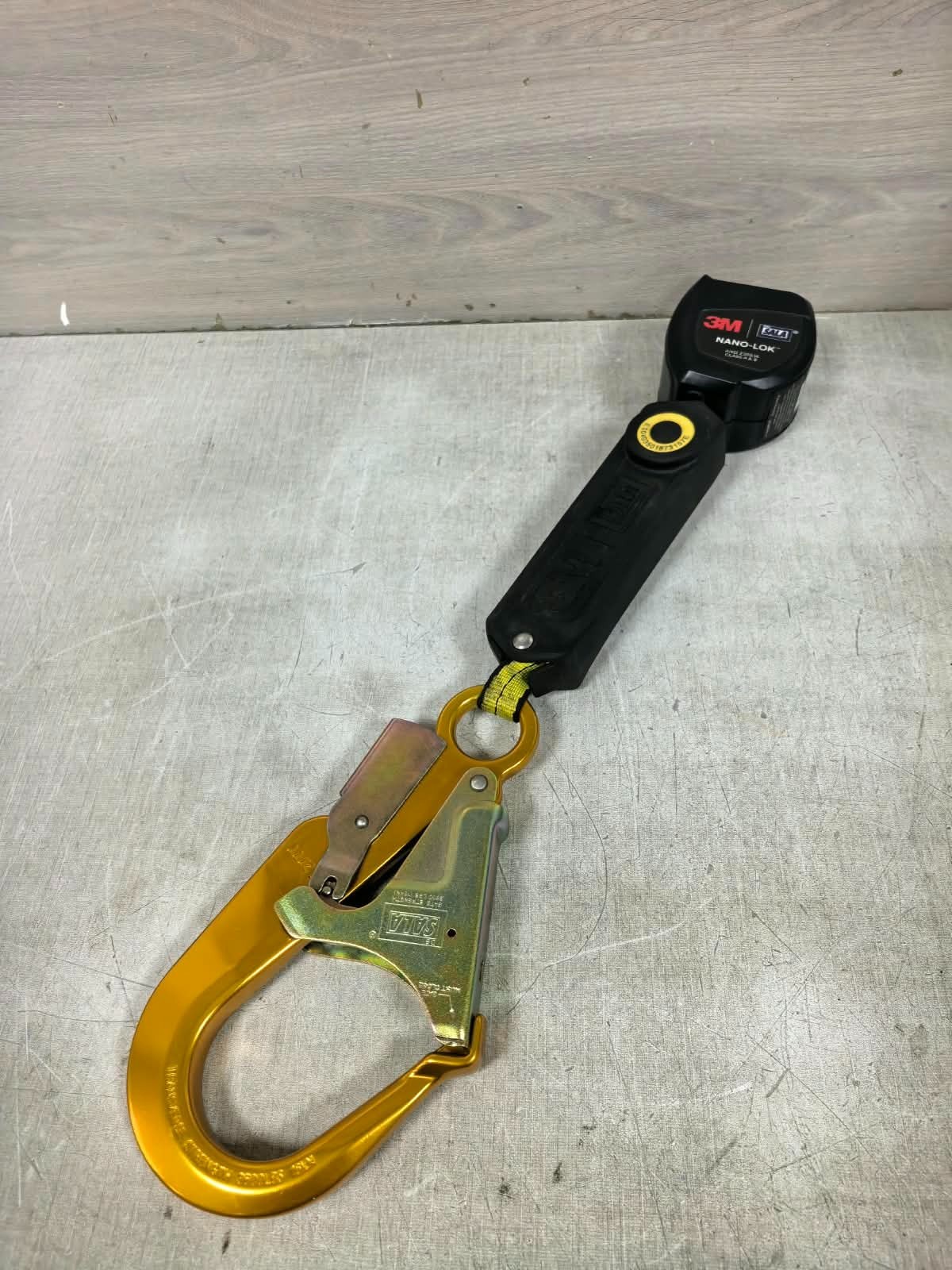 3M DBI SALA NANO-LOK 3101277 3M DBI SALA NANO-LOK 3101277 LIGHTWEIGHT PERSONAL SELF-RETRACTING LIFELINE 7