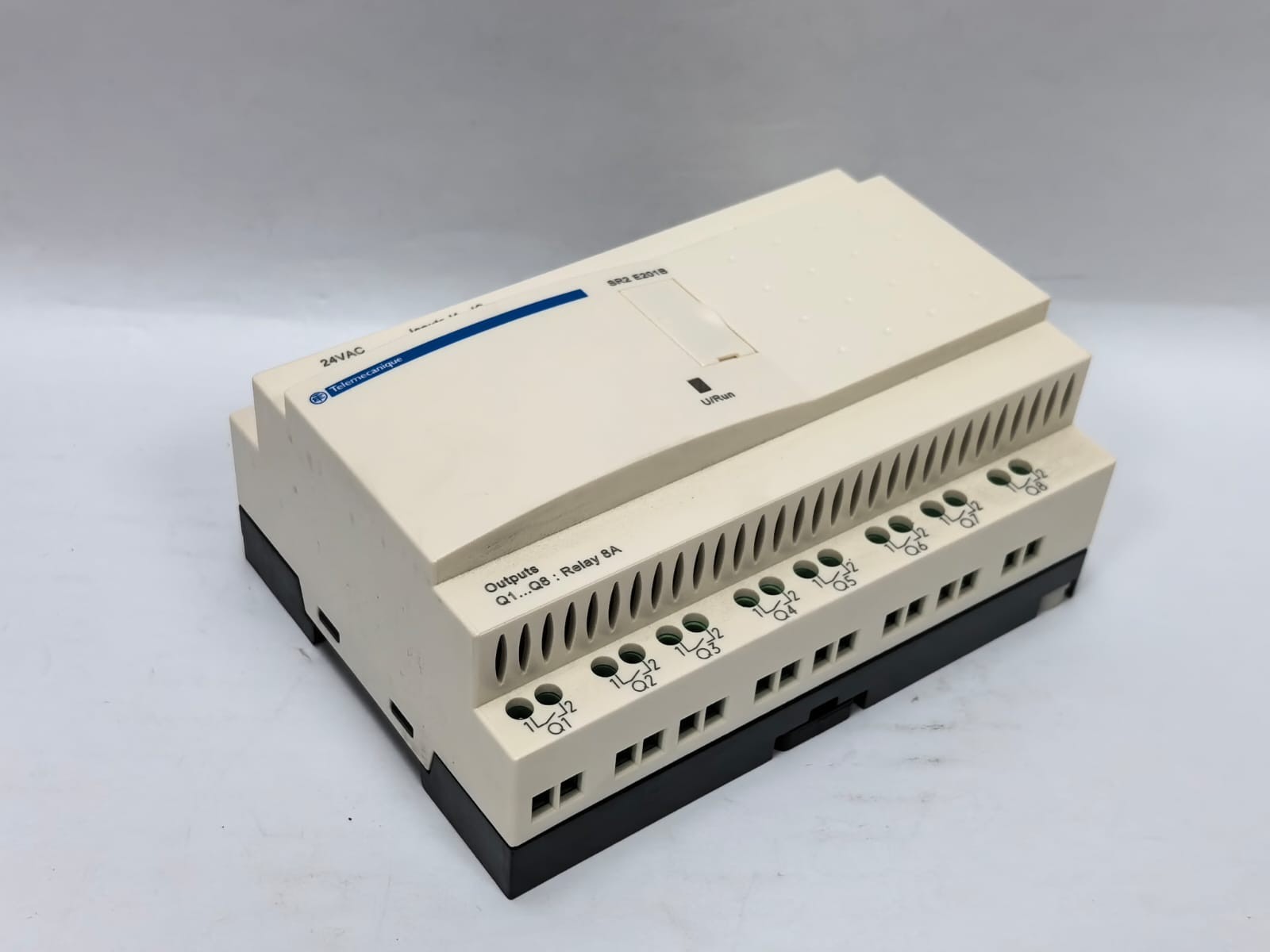 Telemecanique SR2 E201B TELEMECANIQUE SR2 E201B COMPACT SMART RELAY 10