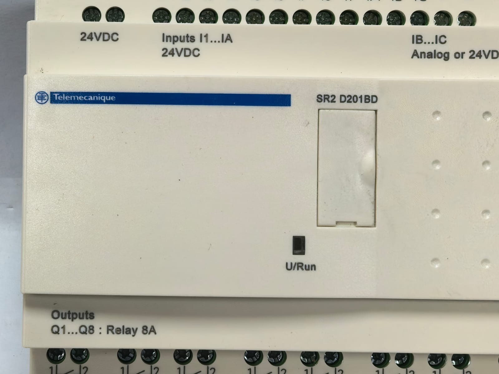 Telemecanique SR2 D201BD TELEMECANIQUE SR2 D201BD BASIC SMART RELAY 3