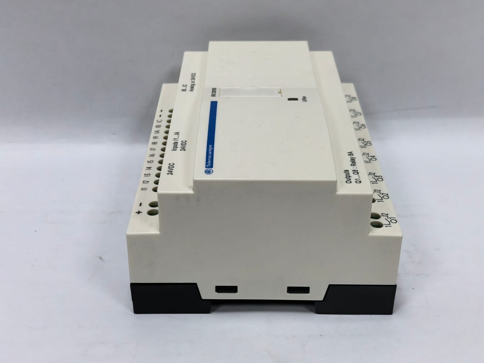 Telemecanique SR2 D201BD TELEMECANIQUE SR2 D201BD BASIC SMART RELAY 5