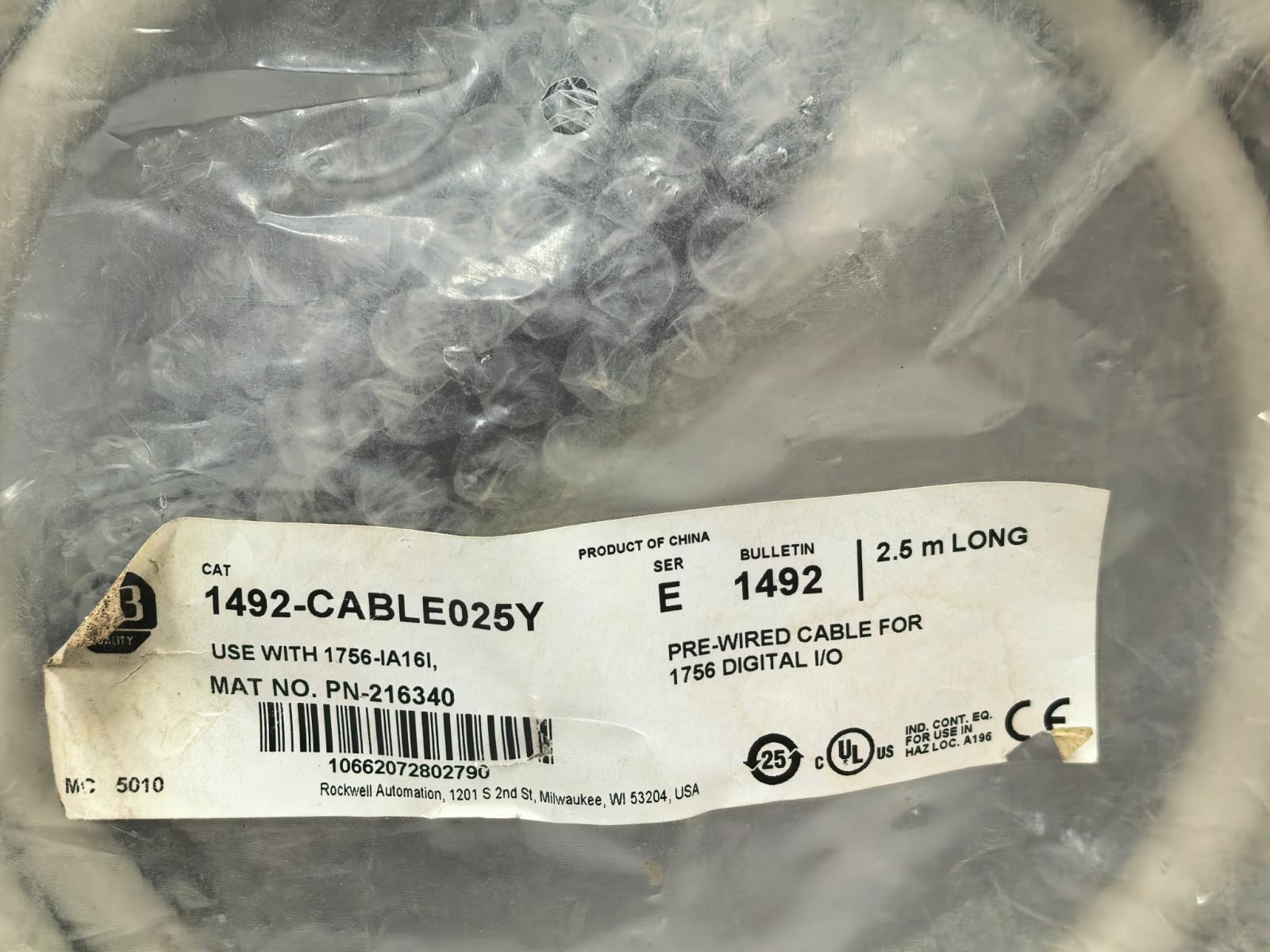 Allen-Bradley 216340 ALLEN-BRADLEY 1492-CABLE025Y PRE-WIRED CABLE FOR 1756 DIGITAL I/O PN.216340 2