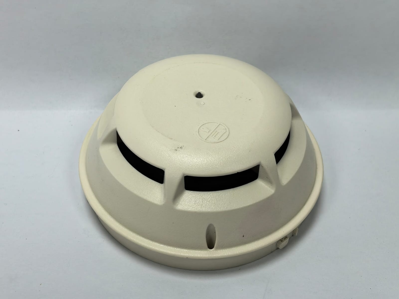 Siemens OP921 S54320-F4-A2 21 SIEMENS OP921 S54320-F4-A2 21 SMOKE DETECTOR AND DUCT DETECTOR HEAD PCS 2
