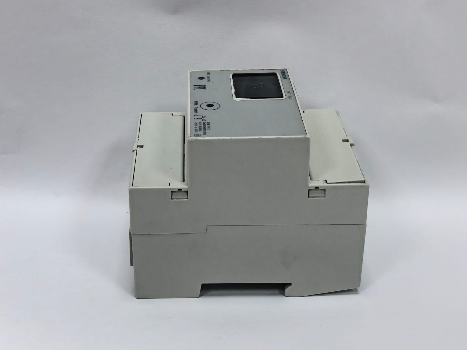 Siemens 7KT1 543 SIEMENS 7KT1 543 THREE-PHASE DIGITAL ENERGY METER 8