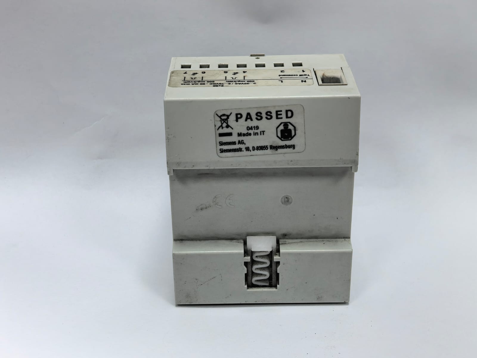 Siemens 7KT1 543 SIEMENS 7KT1 543 THREE-PHASE DIGITAL ENERGY METER 9