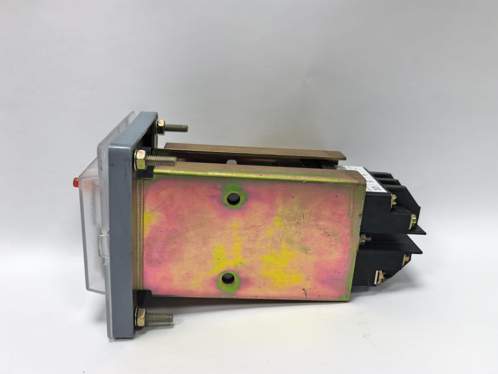 Siemens 7PA2331 SIEMENS 7PA2331 LOCKOUT RELAY 110VDC WITH 7XP9011 SOCKET 7