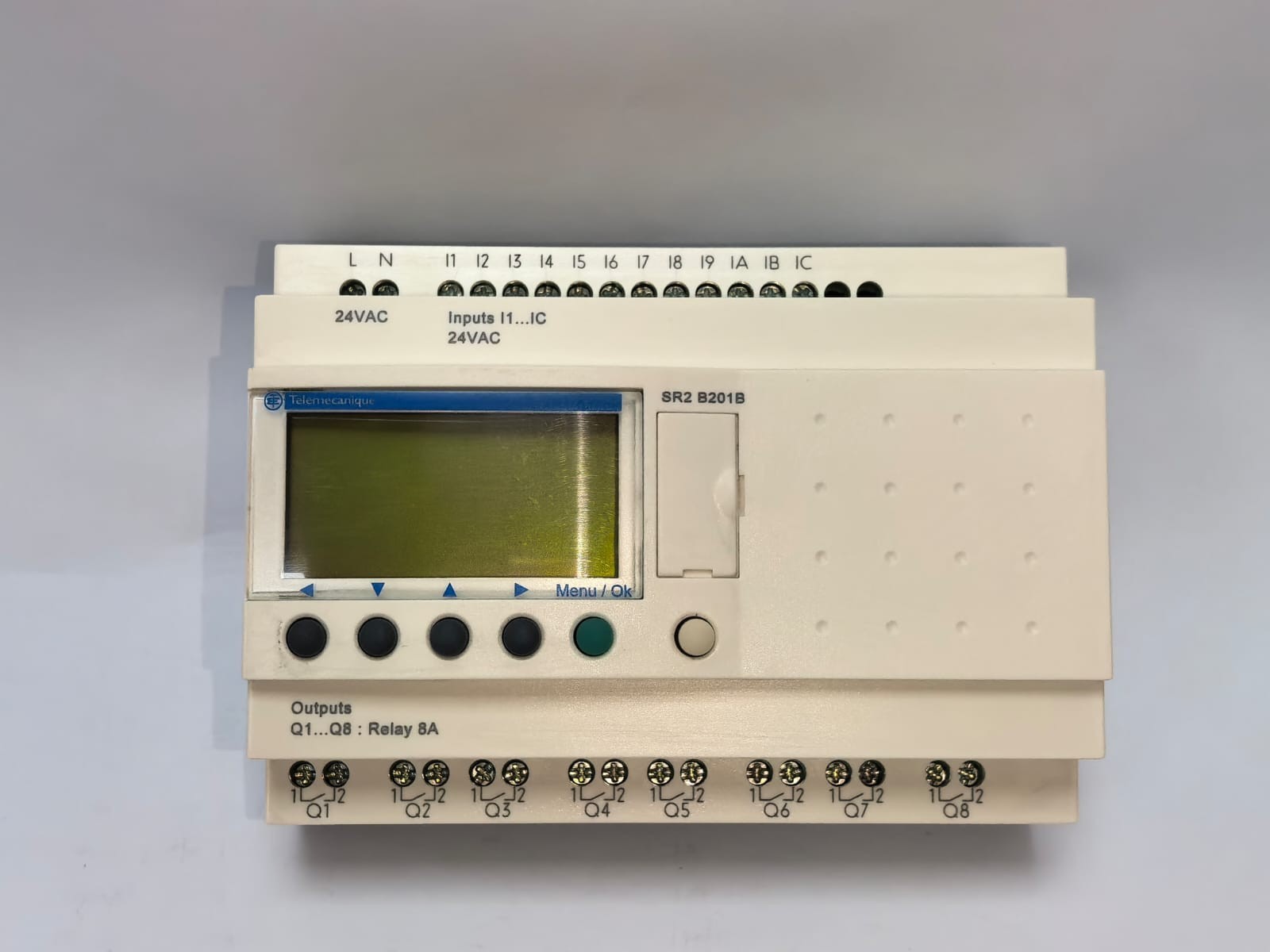 Telemecanique SR2 B201B TELEMECANIQUE SR2 B201B COMPACT SMART RELAY 2