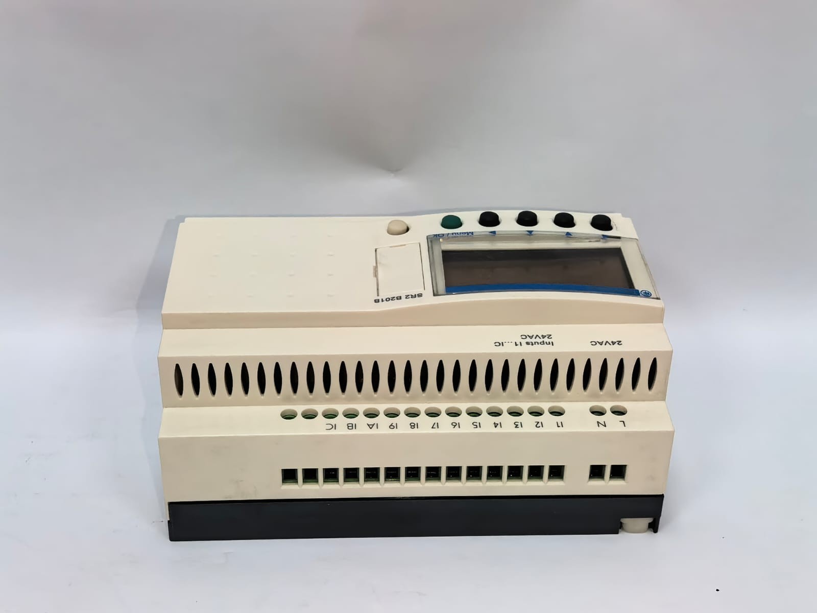 Telemecanique SR2 B201B TELEMECANIQUE SR2 B201B COMPACT SMART RELAY 7
