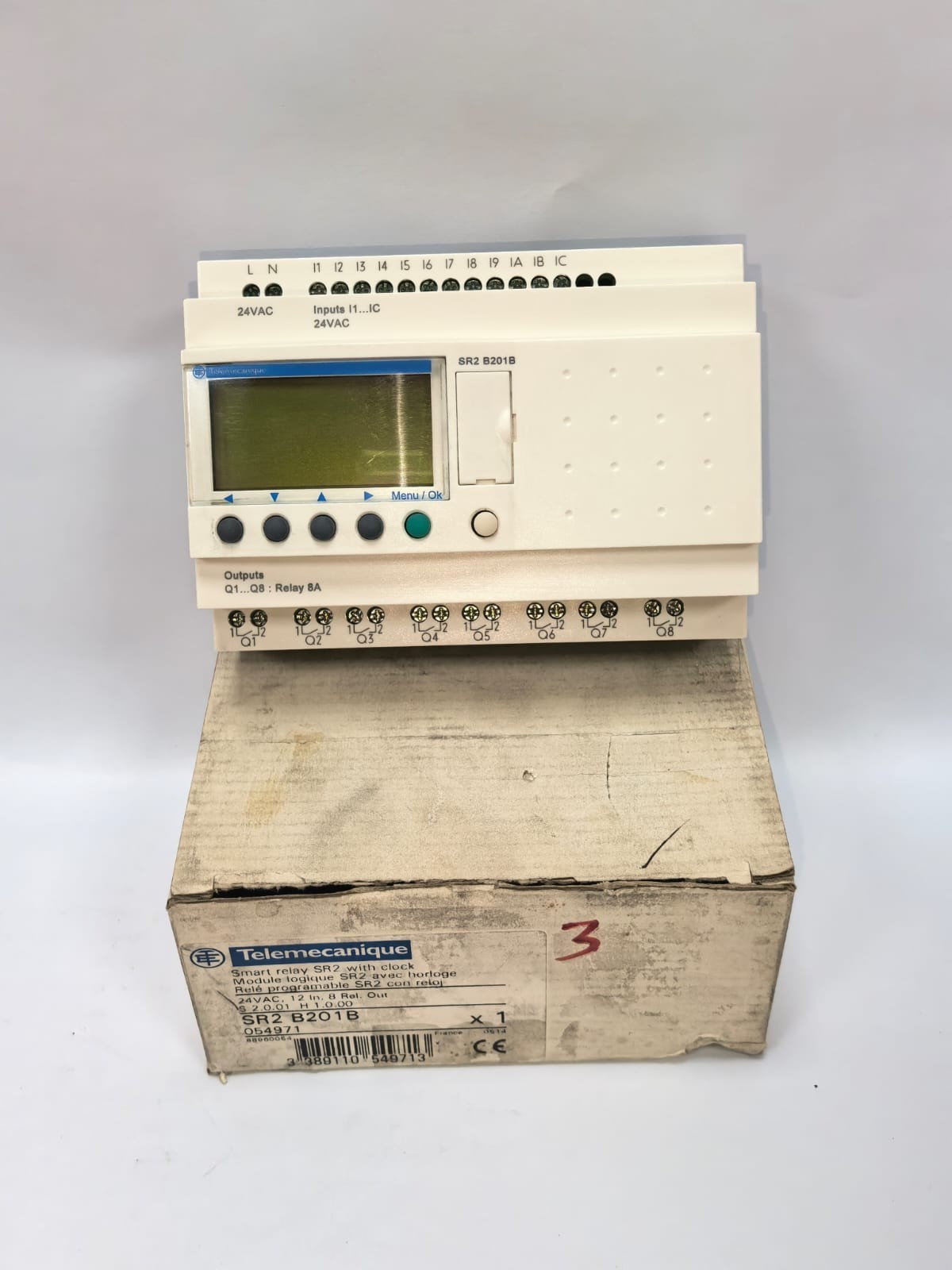Telemecanique SR2 B201B TELEMECANIQUE SR2 B201B COMPACT SMART RELAY 1