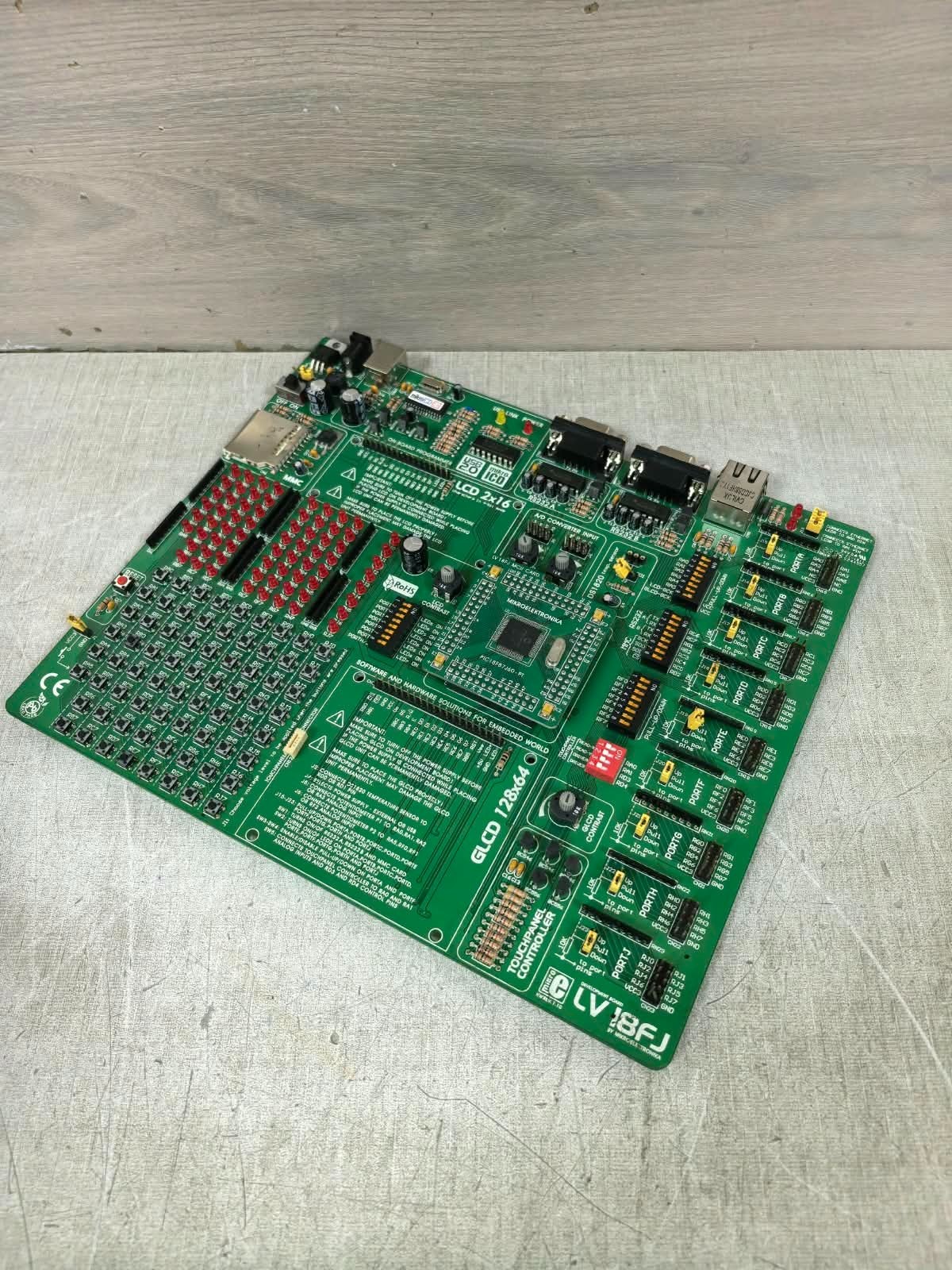 MIKROELEKTRONIKA LVI8FJ MIKROELEKTRONIKA LVI8FJ MICROCONTROLLER DEVELOPMENT SYSTEM 3