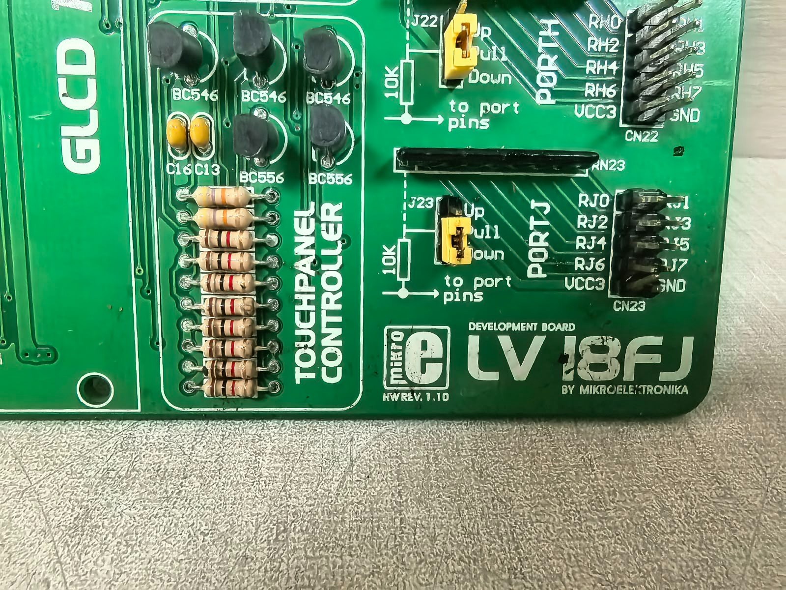 MIKROELEKTRONIKA LVI8FJ MIKROELEKTRONIKA LVI8FJ MICROCONTROLLER DEVELOPMENT SYSTEM 5