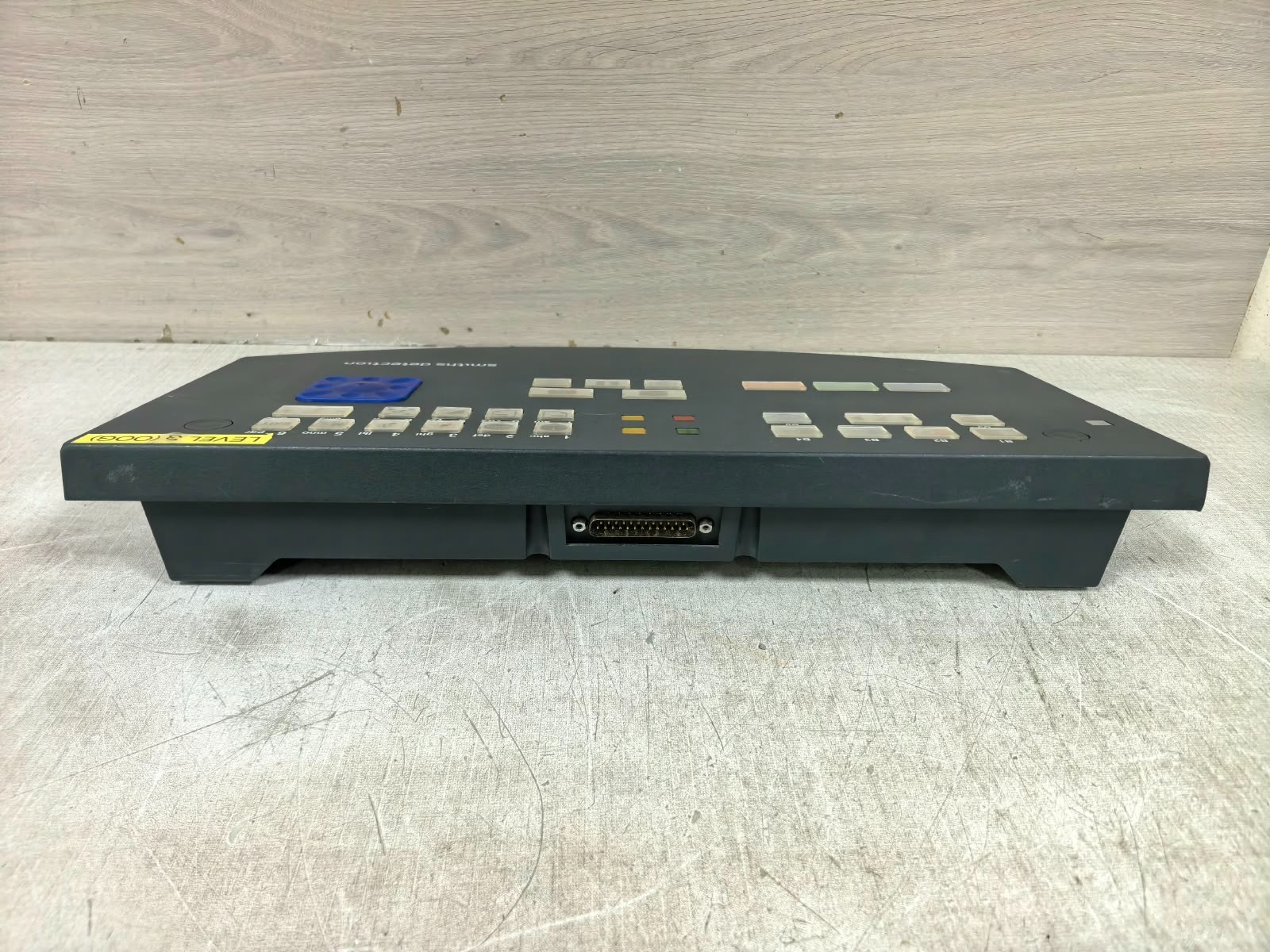 Smiths Detection S8.21 SMI 34447018 01 SMITHS DETECTION S8.21 SMI 34447018 01 KEYBOARD CONTROLLER 9